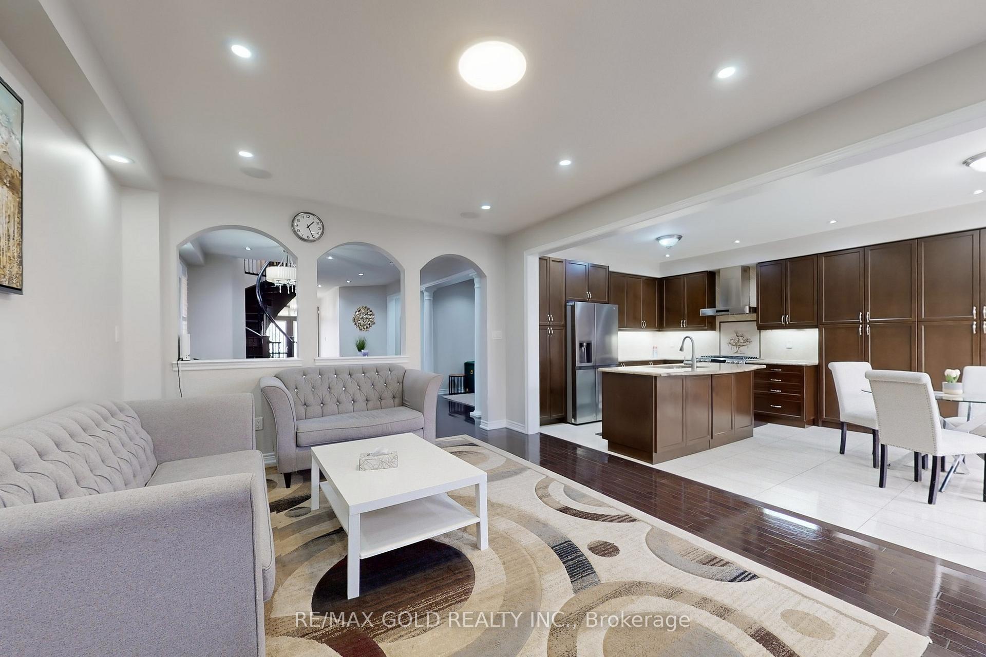 Photo 12 of 16 Ricardo Road, Brampton, Vales of Castlemore — HOMEH