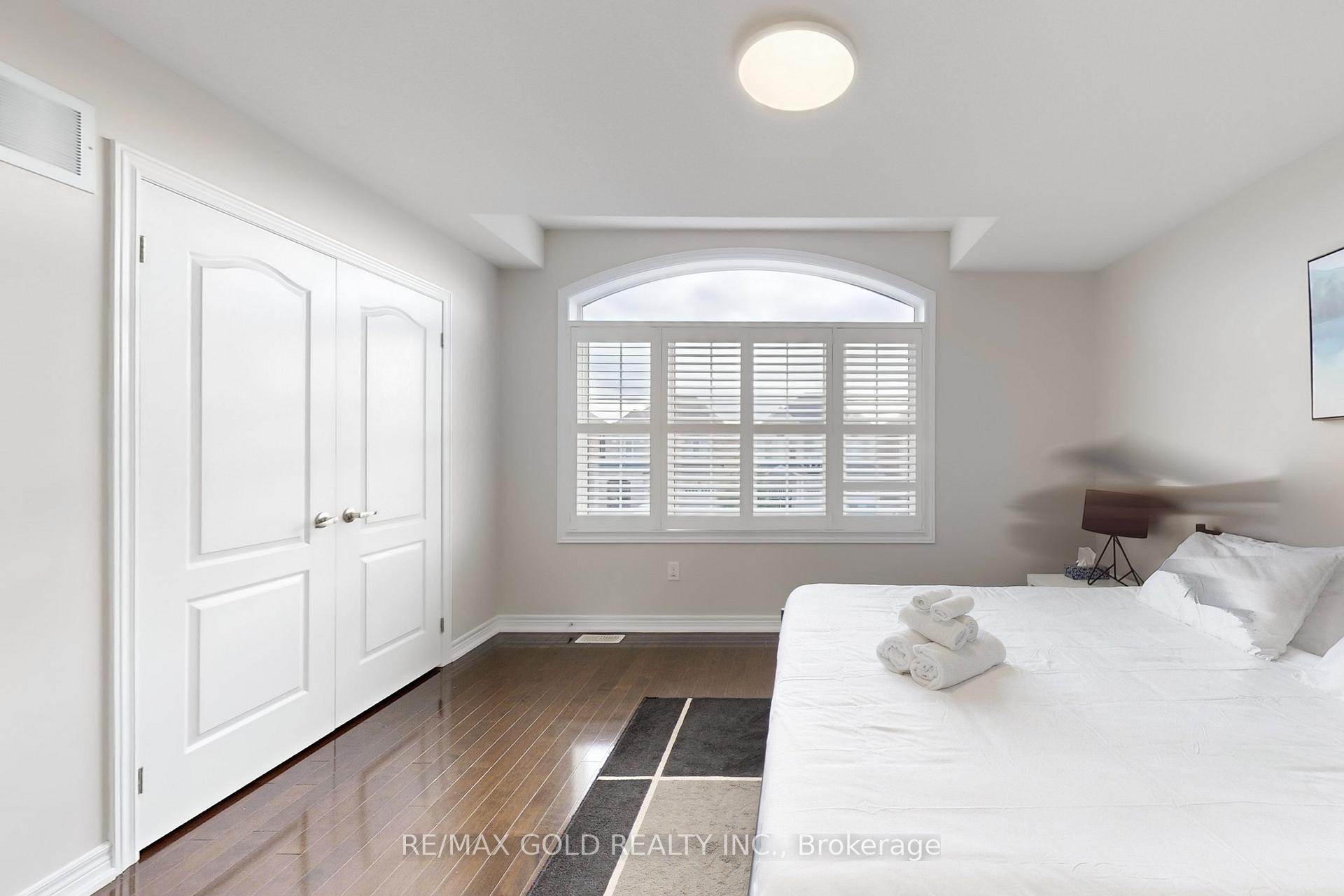 Photo 20 of 16 Ricardo Road, Brampton, Vales of Castlemore — HOMEH