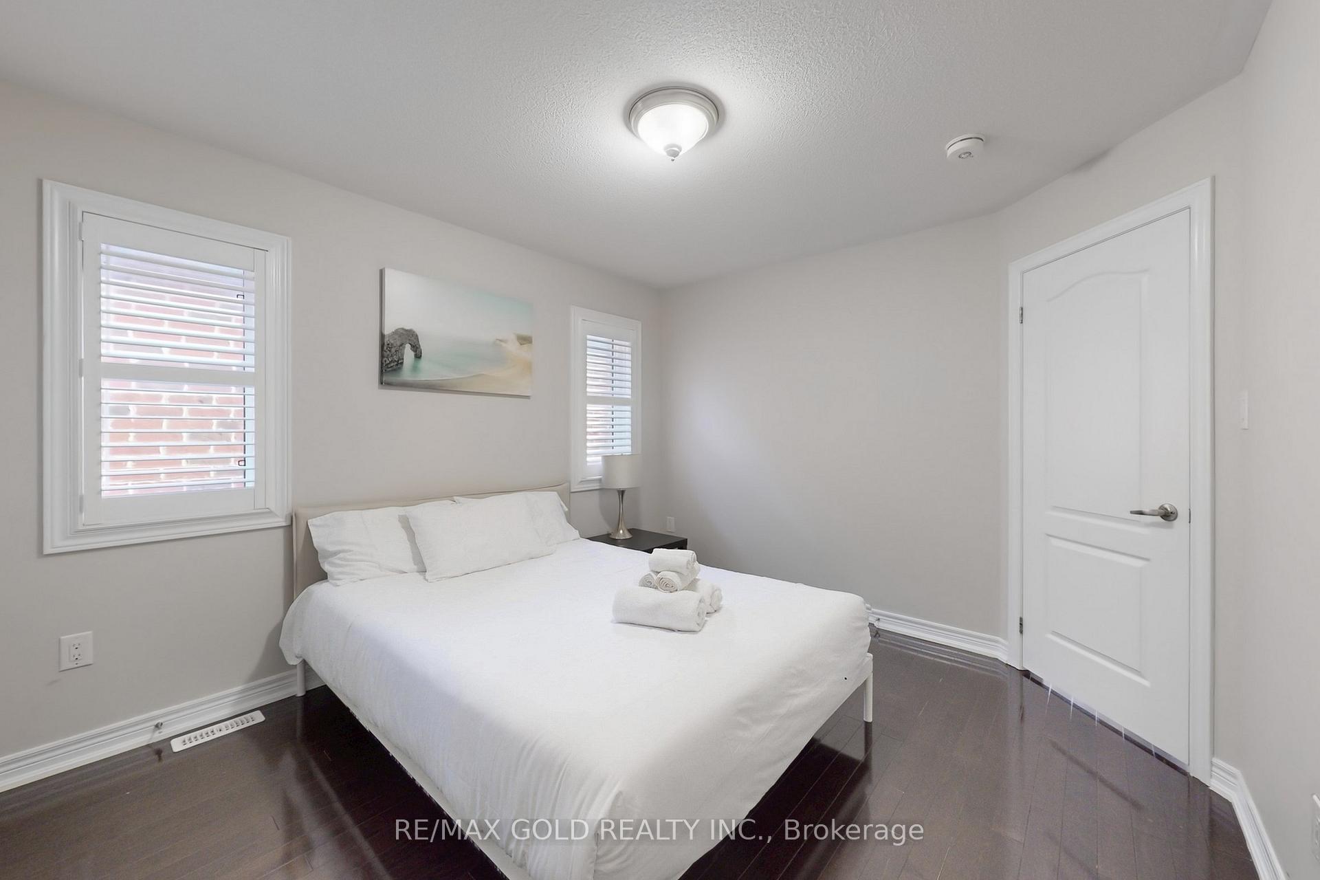 Photo 23 of 16 Ricardo Road, Brampton, Vales of Castlemore — HOMEH