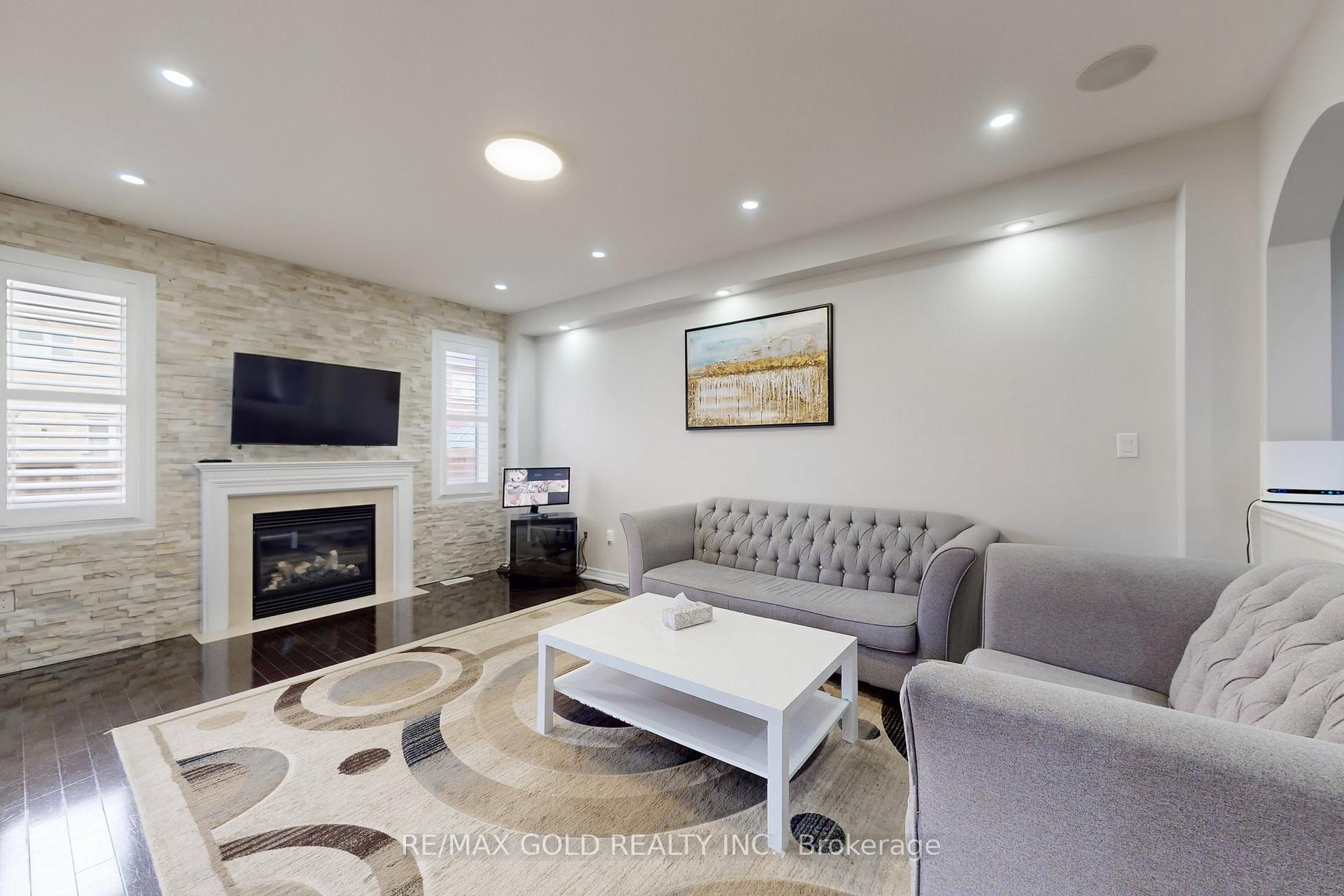 Photo 28 of 16 Ricardo Road, Brampton, Vales of Castlemore — HOMEH