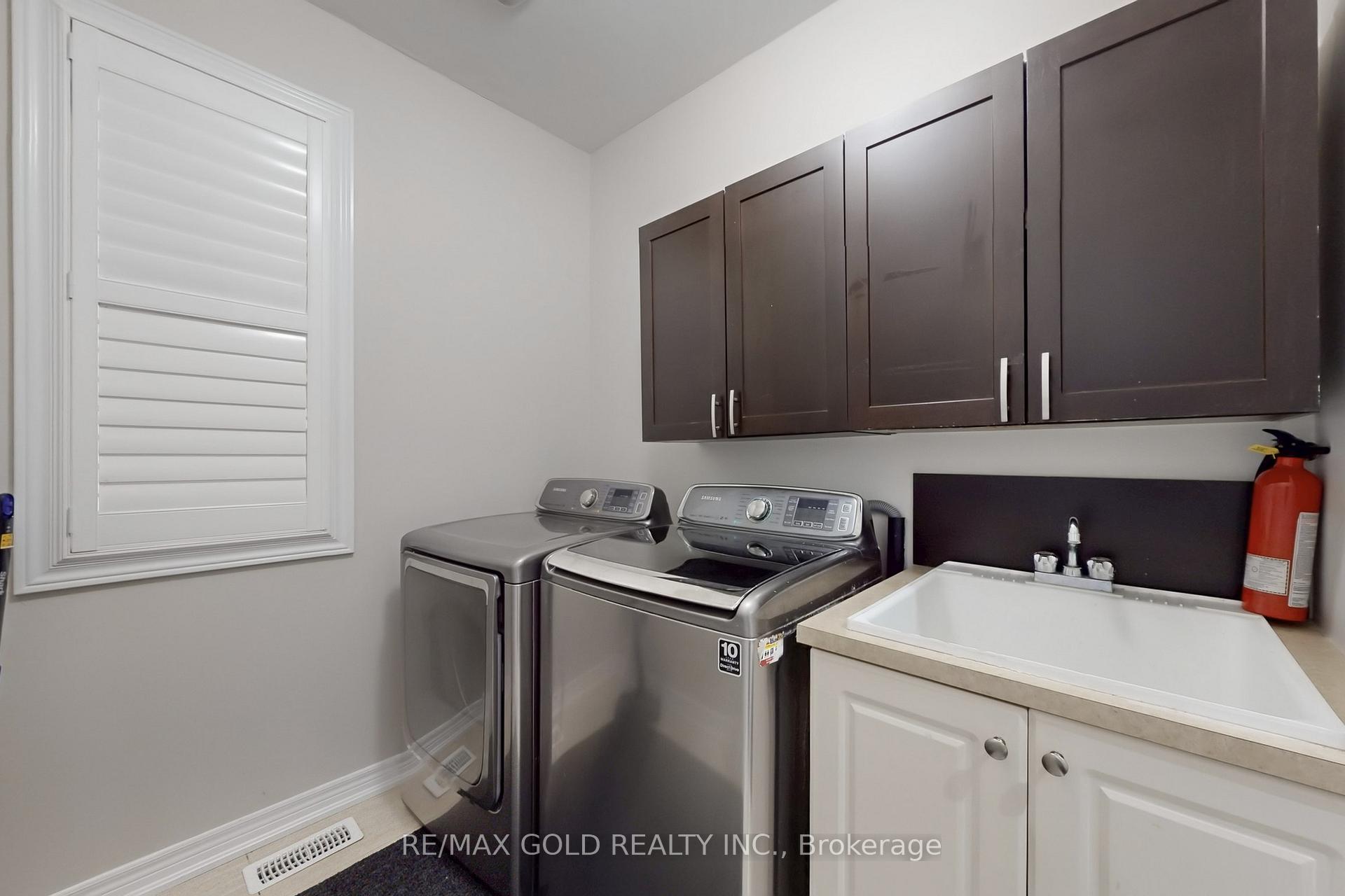 Photo 33 of 16 Ricardo Road, Brampton, Vales of Castlemore — HOMEH