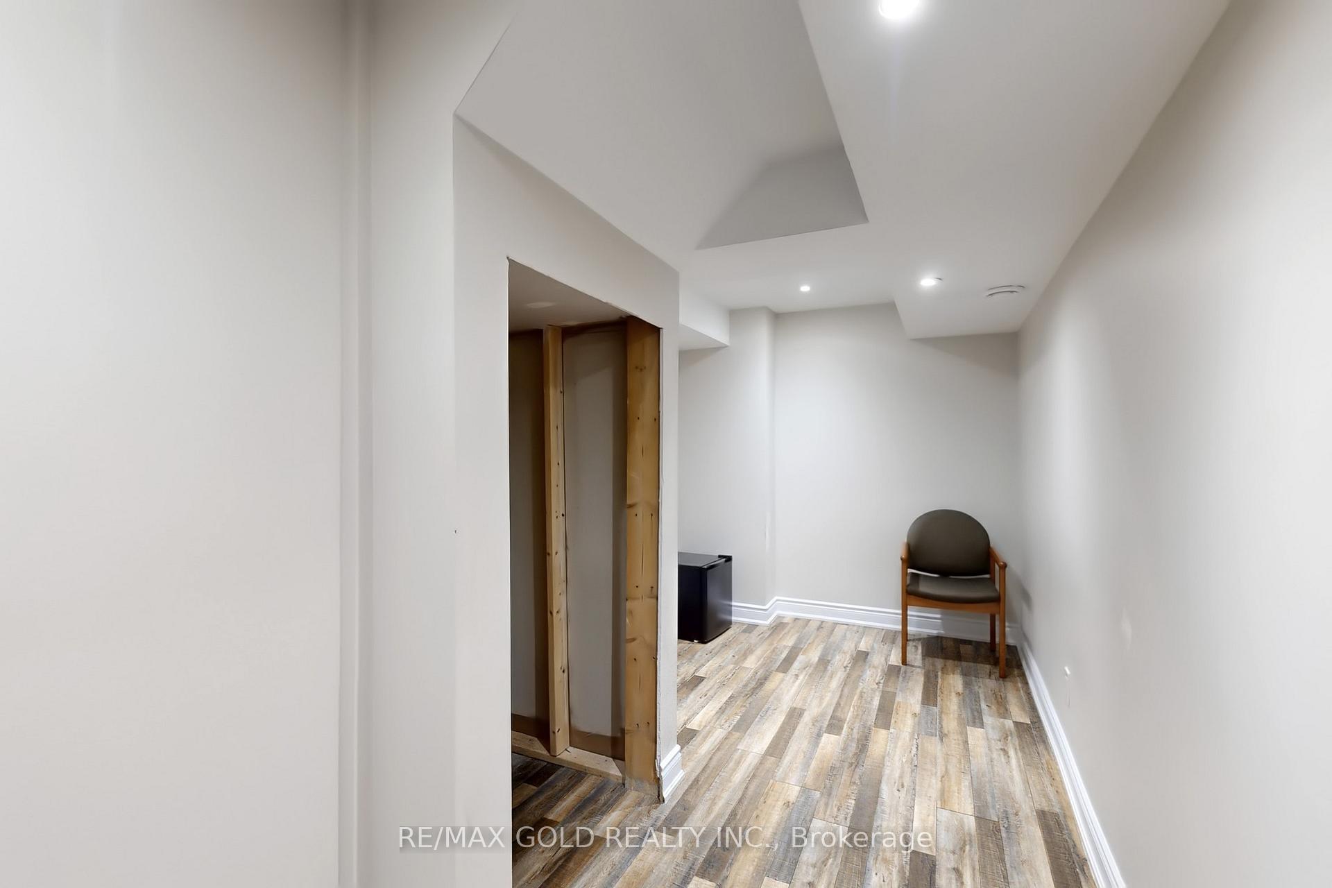 Photo 43 of 16 Ricardo Road, Brampton, Vales of Castlemore — HOMEH