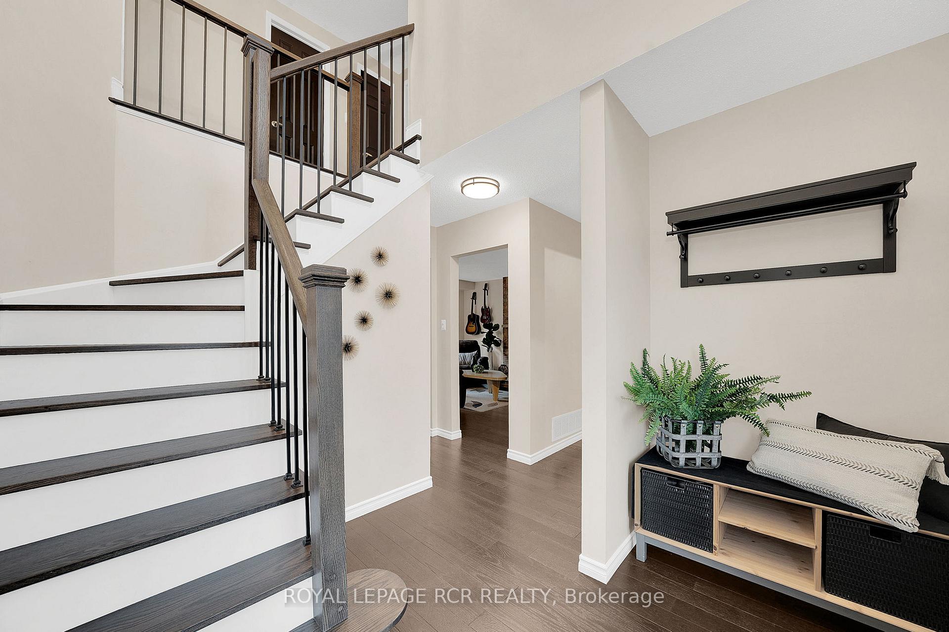 Photo 5 of 15 Brawton Drive, Caledon, Palgrave — HOMEH
