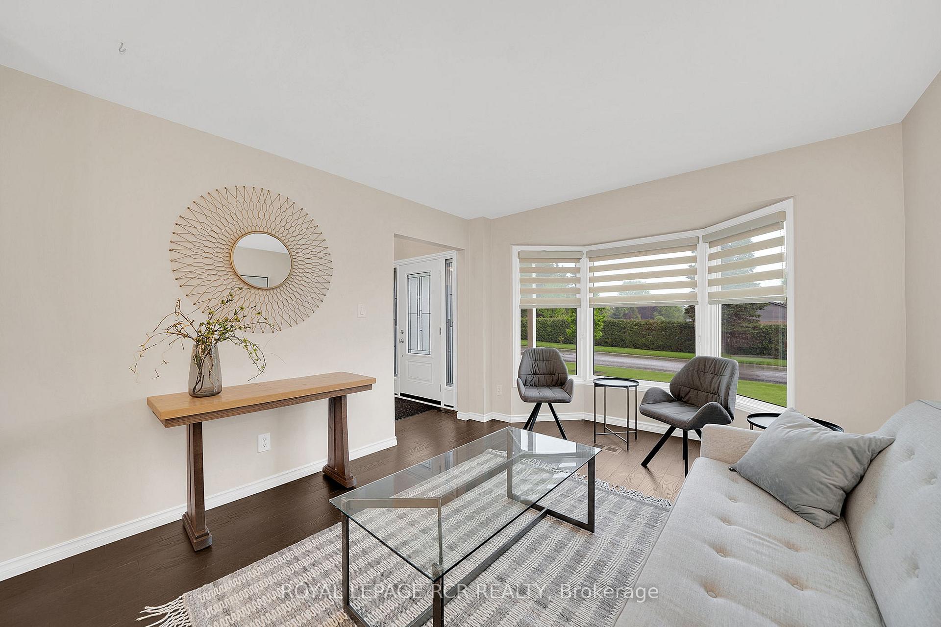 Photo 8 of 15 Brawton Drive, Caledon, Palgrave — HOMEH