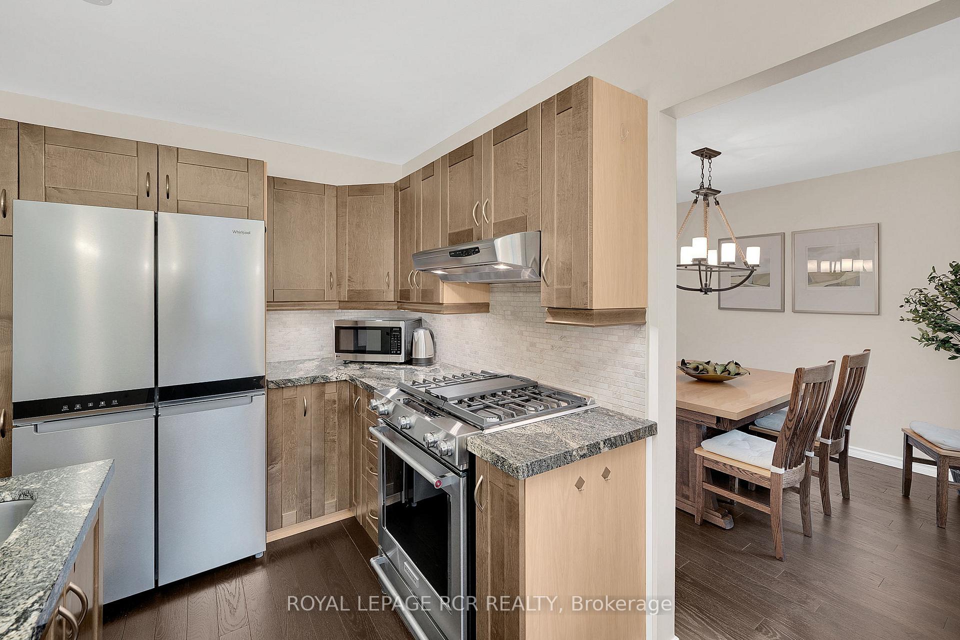 Photo 11 of 15 Brawton Drive, Caledon, Palgrave — HOMEH
