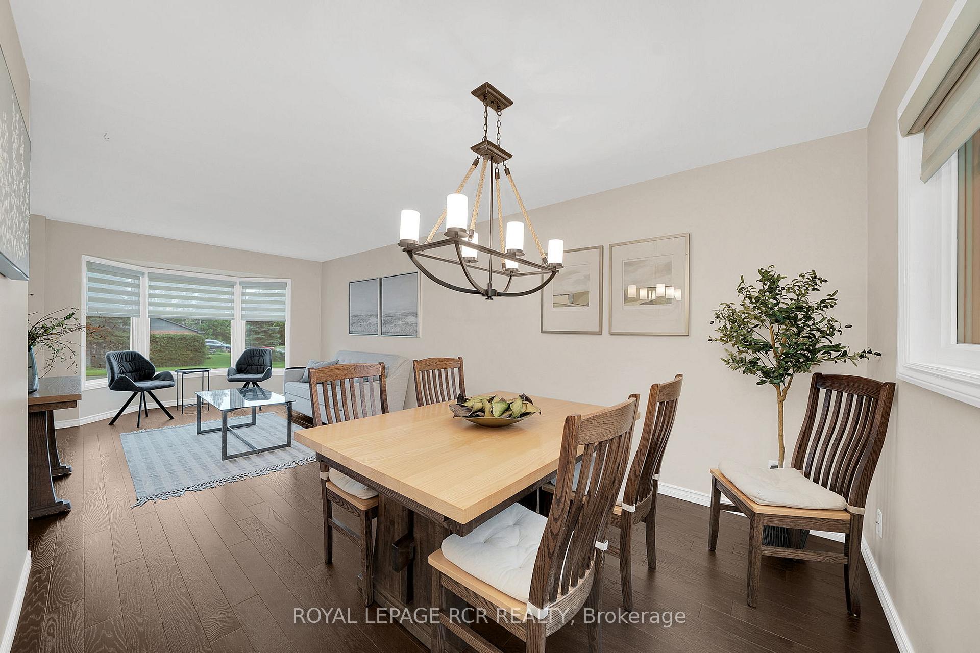Photo 14 of 15 Brawton Drive, Caledon, Palgrave — HOMEH