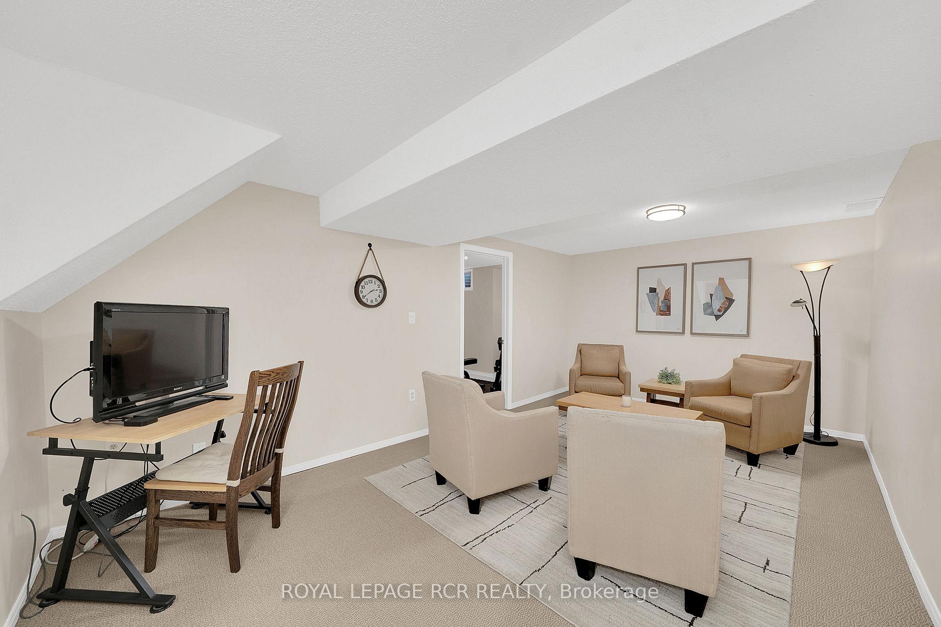 Photo 33 of 15 Brawton Drive, Caledon, Palgrave — HOMEH