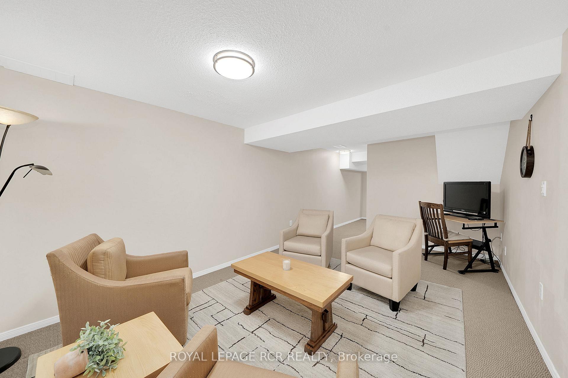 Photo 34 of 15 Brawton Drive, Caledon, Palgrave — HOMEH