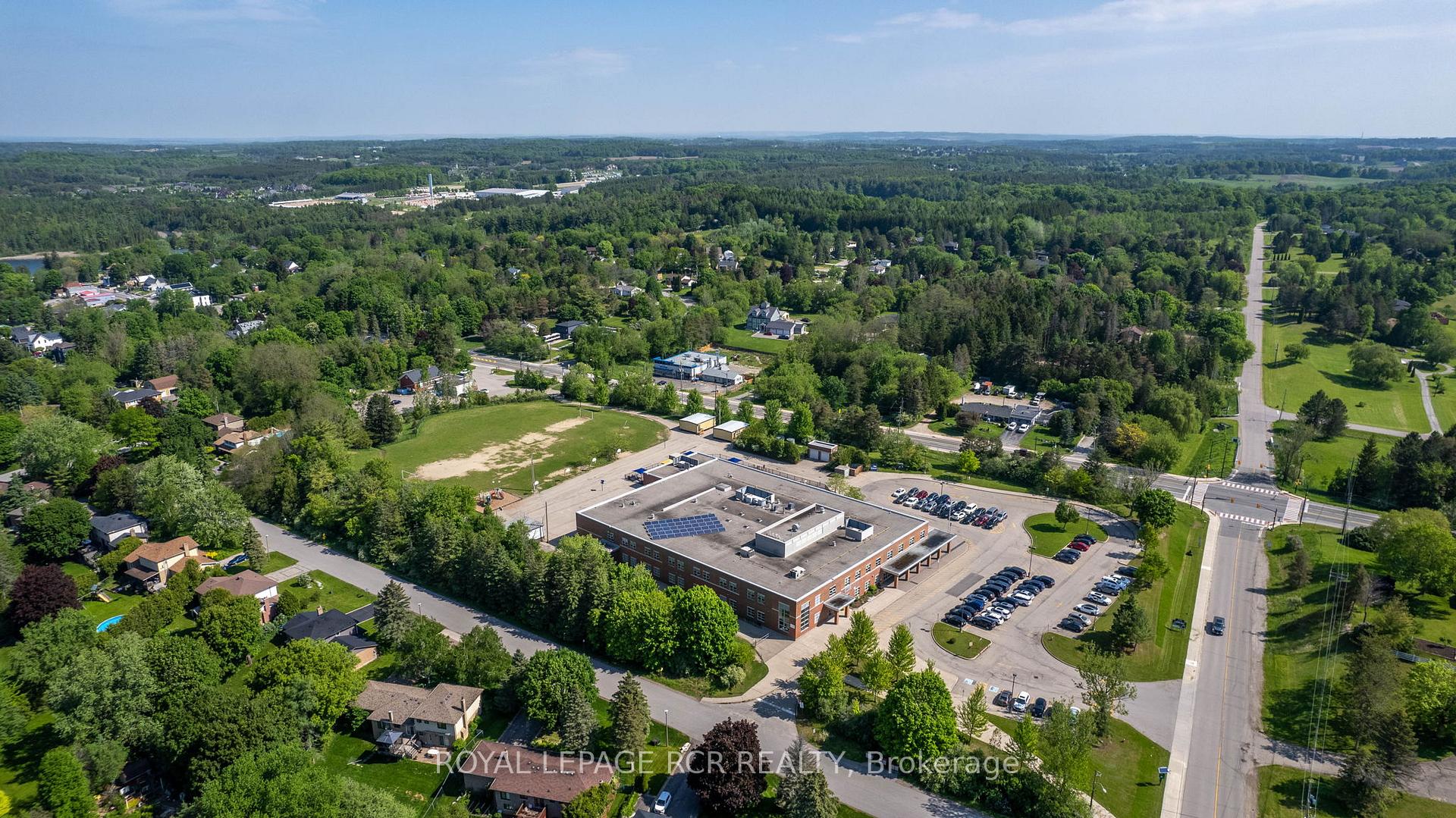 Photo 49 of 15 Brawton Drive, Caledon, Palgrave — HOMEH