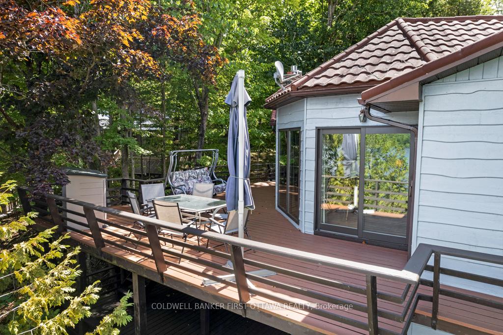 Photo 11 of 1031 Shanny Bear Lane, Frontenac, Frontenac South — HOMEH