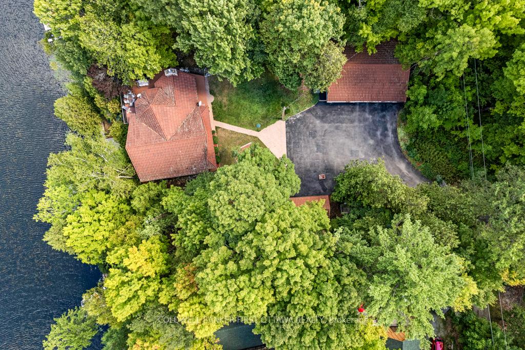 Photo 41 of 1031 Shanny Bear Lane, Frontenac, Frontenac South — HOMEH