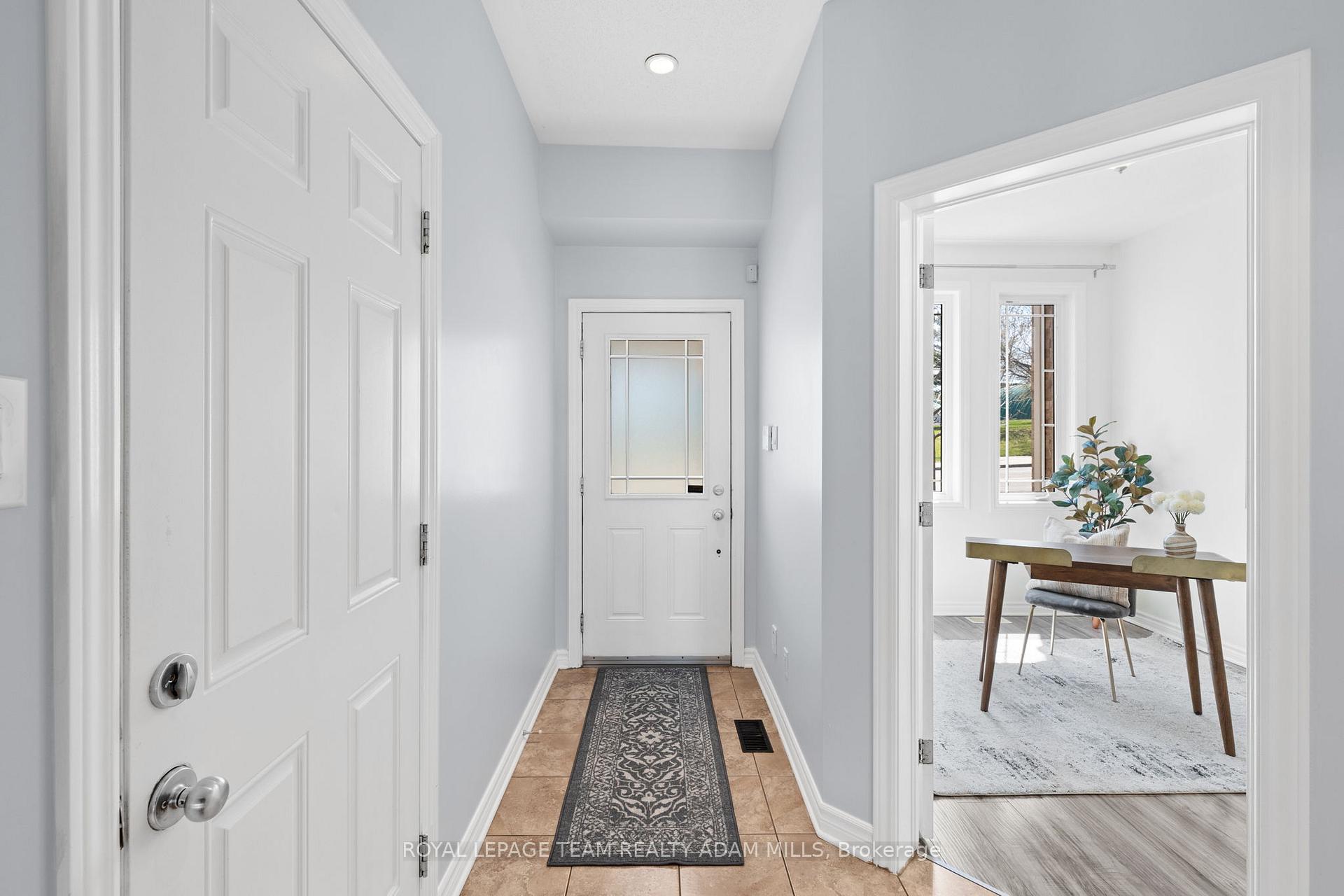 Photo 3 of 462 Paul Metivier Drive, Ottawa, Barrhaven - Strandherd — HOMEH