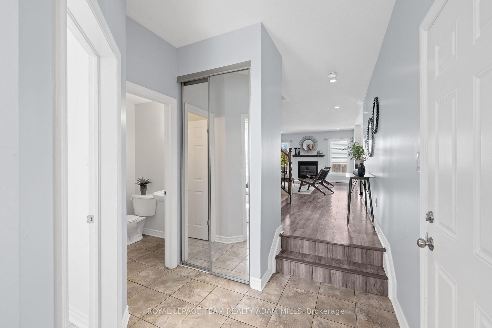 Photo 4 of 462 Paul Metivier Drive, Ottawa, Barrhaven - Strandherd — HOMEH