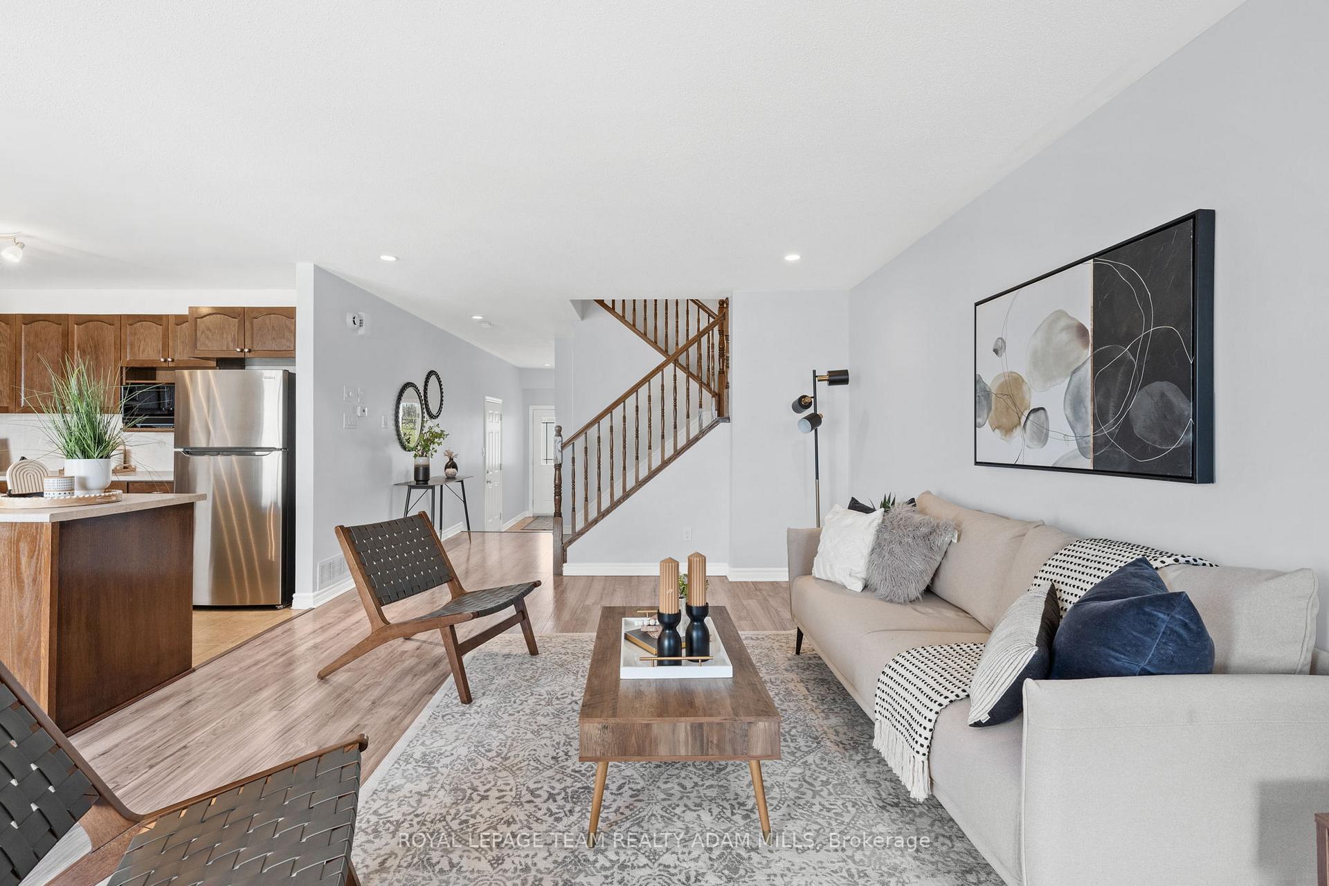 Photo 10 of 462 Paul Metivier Drive, Ottawa, Barrhaven - Strandherd — HOMEH
