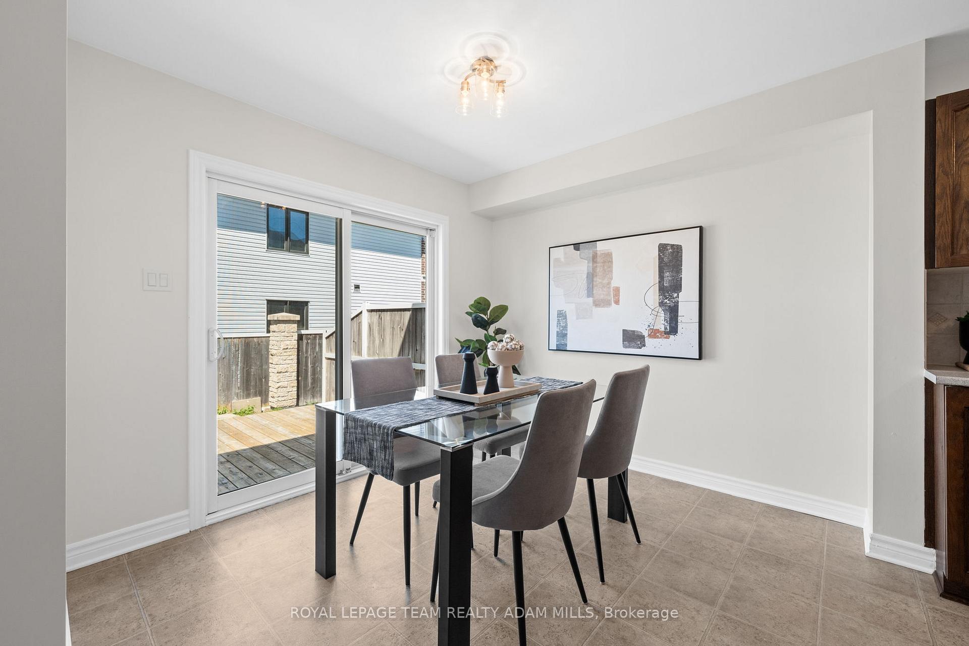 Photo 16 of 462 Paul Metivier Drive, Ottawa, Barrhaven - Strandherd — HOMEH