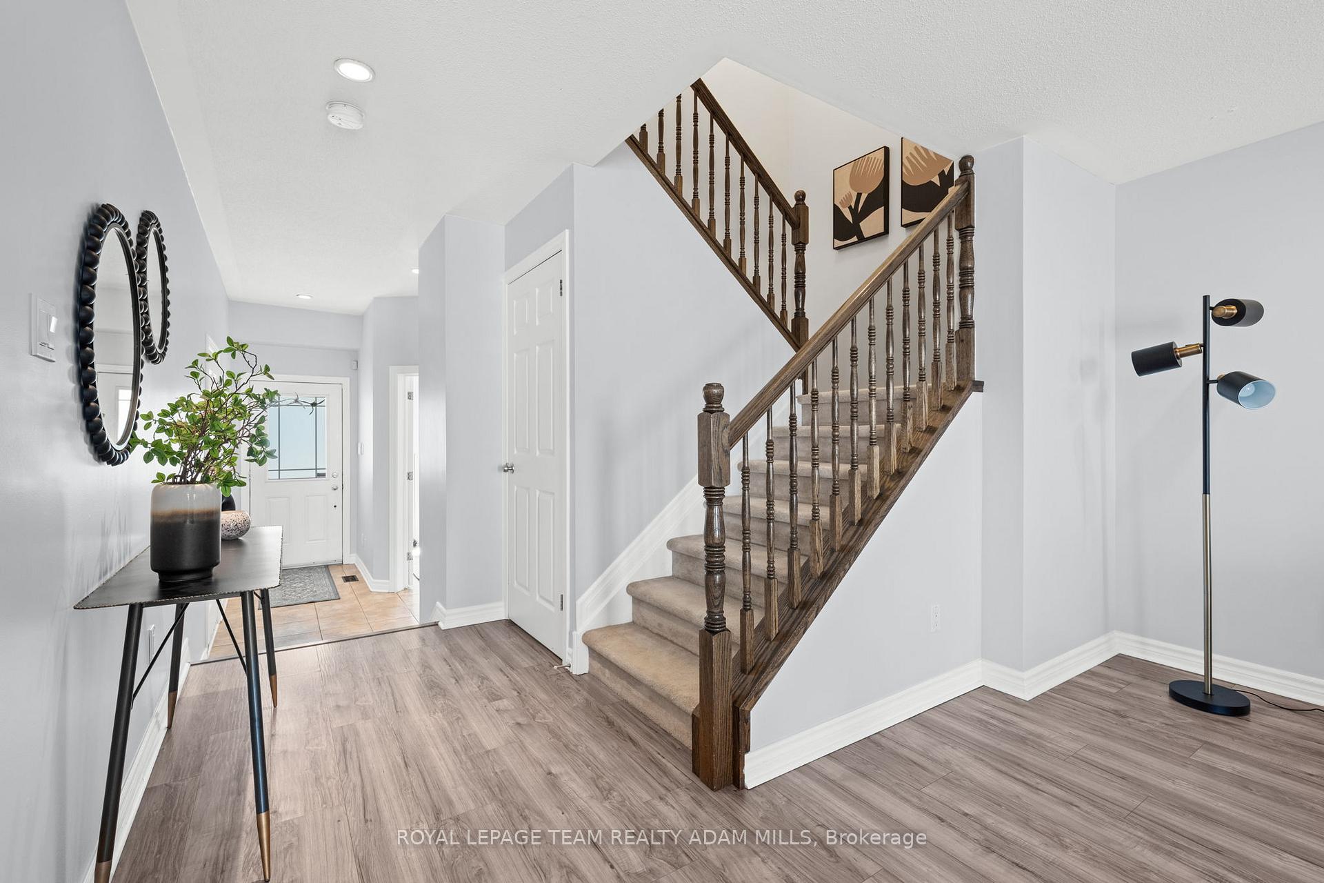 Photo 17 of 462 Paul Metivier Drive, Ottawa, Barrhaven - Strandherd — HOMEH