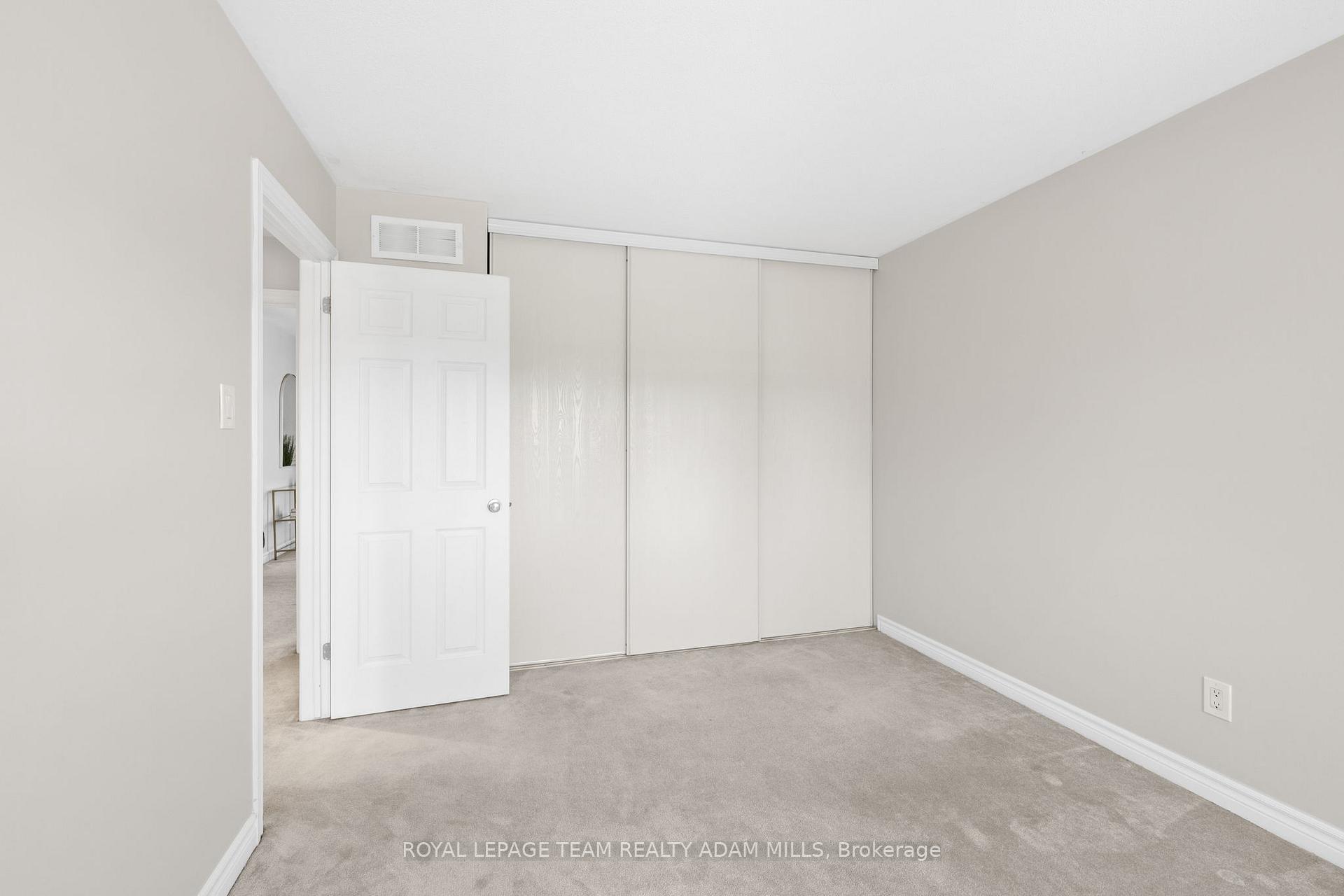 Photo 26 of 462 Paul Metivier Drive, Ottawa, Barrhaven - Strandherd — HOMEH
