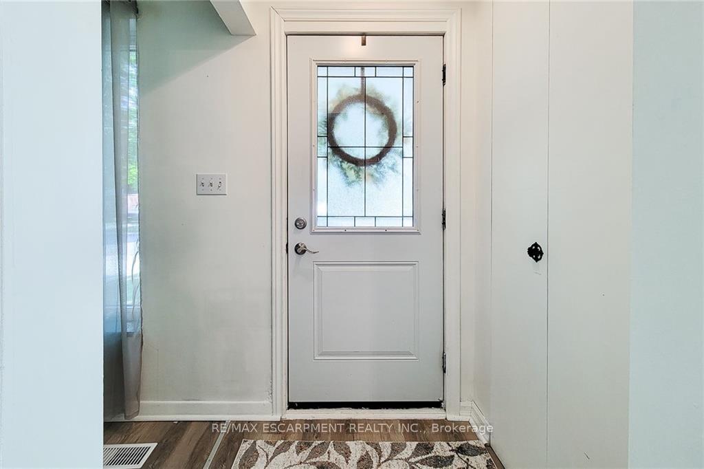 Photo 25 of 249 Fernwood Crescent, Hamilton, Hampton Heights — HOMEH