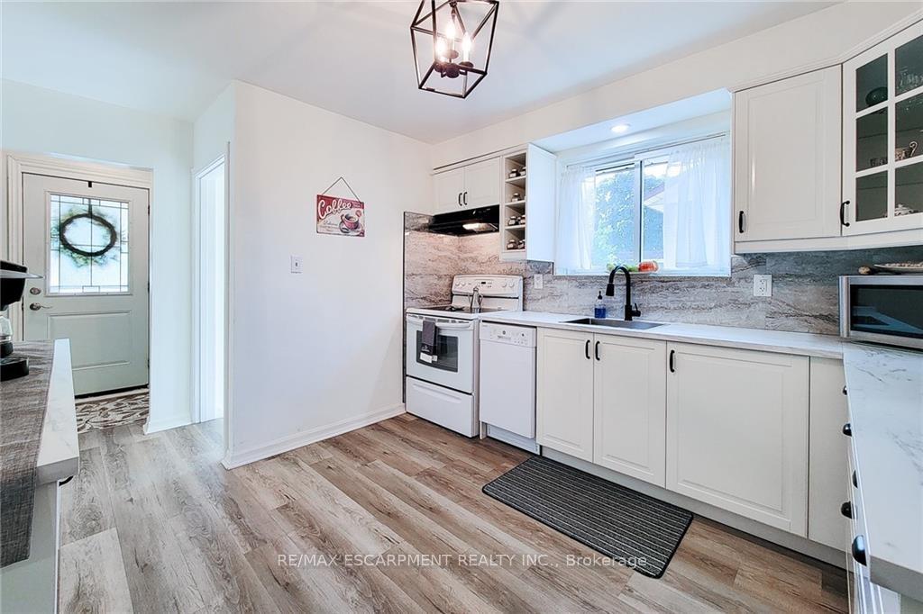 Photo 20 of 249 Fernwood Crescent, Hamilton, Hampton Heights — HOMEH