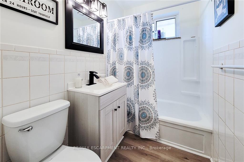 Photo 15 of 249 Fernwood Crescent, Hamilton, Hampton Heights — HOMEH