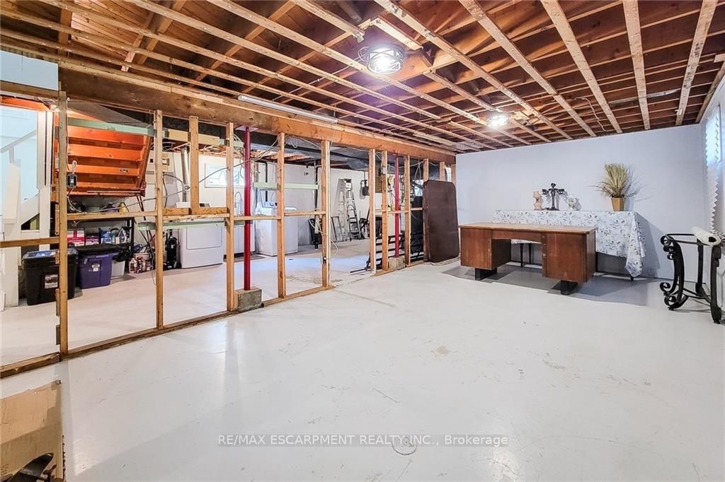 Photo 26 of 249 Fernwood Crescent, Hamilton, Hampton Heights — HOMEH