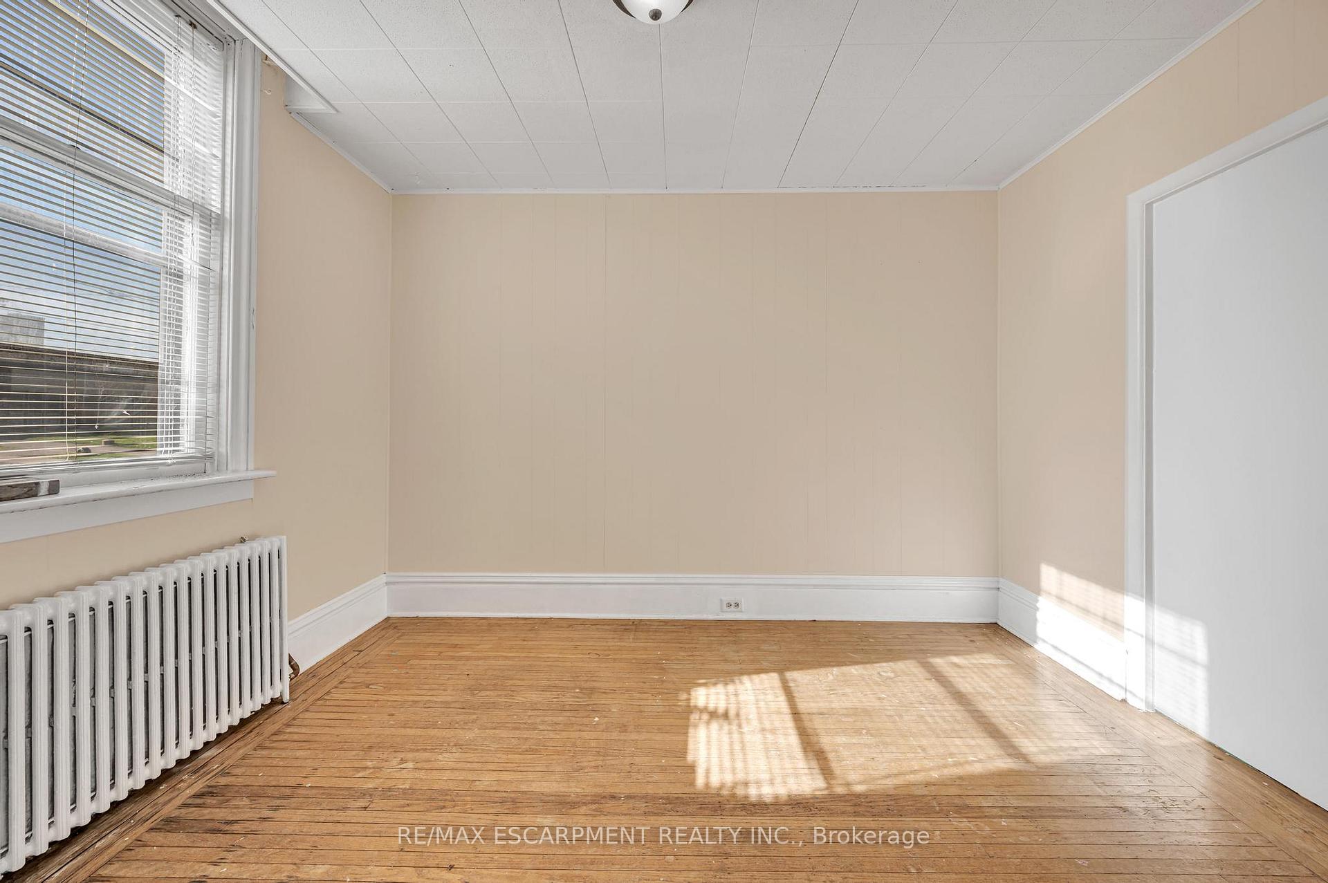 Photo 15 of 228 Duke Street, Hamilton, Kirkendall — HOMEH