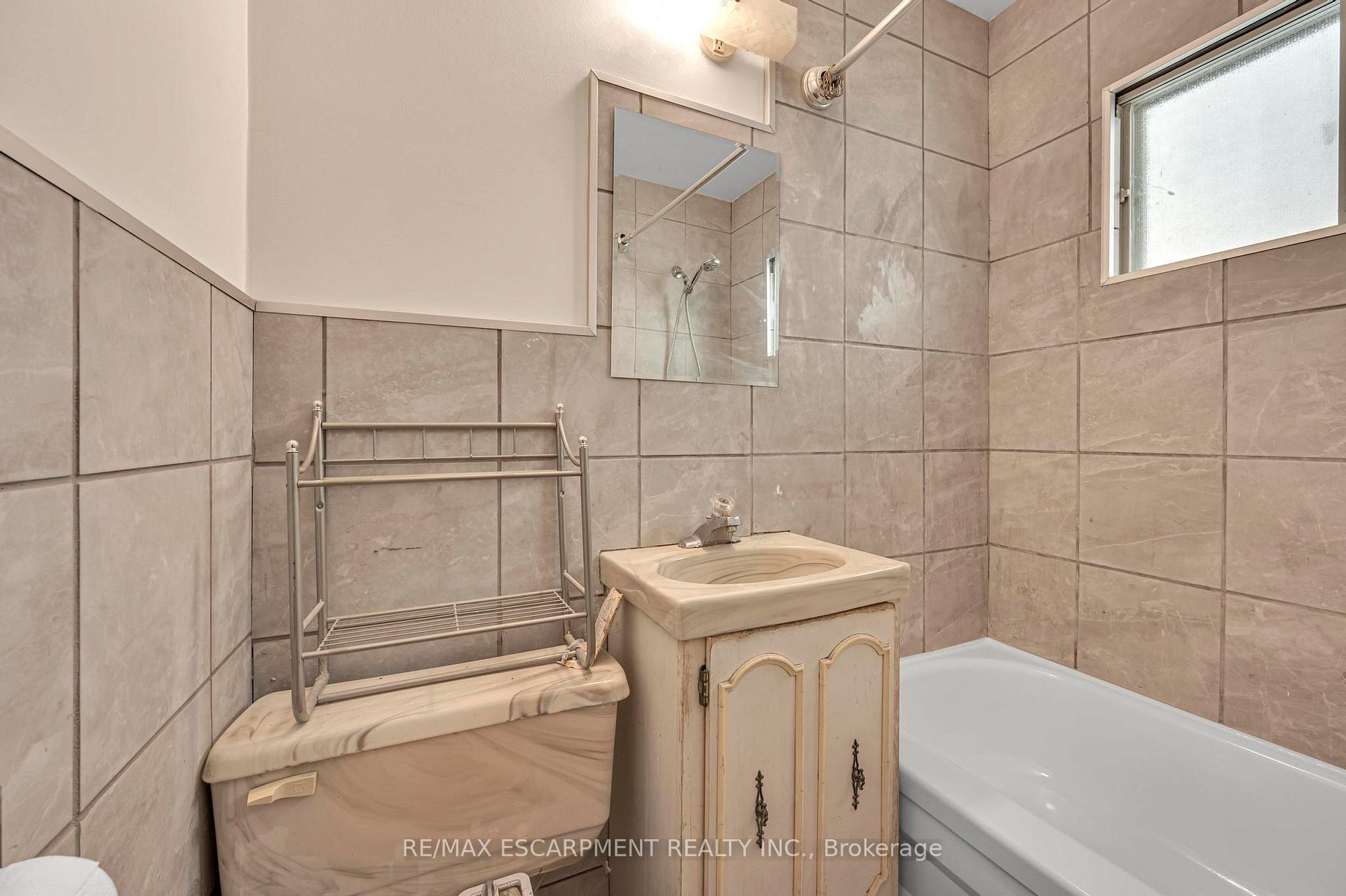 Photo 24 of 228 Duke Street, Hamilton, Kirkendall — HOMEH