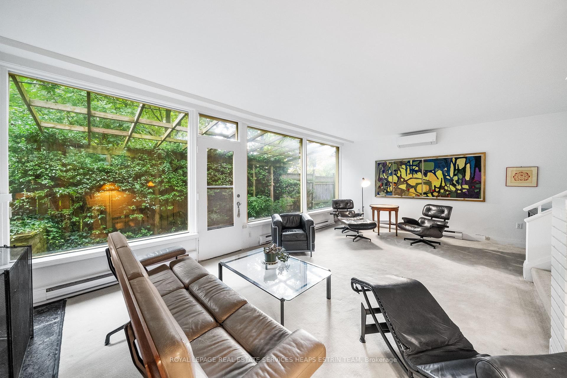 Photo 13 of 2 Garden Circle, Toronto, Leaside — HOMEH