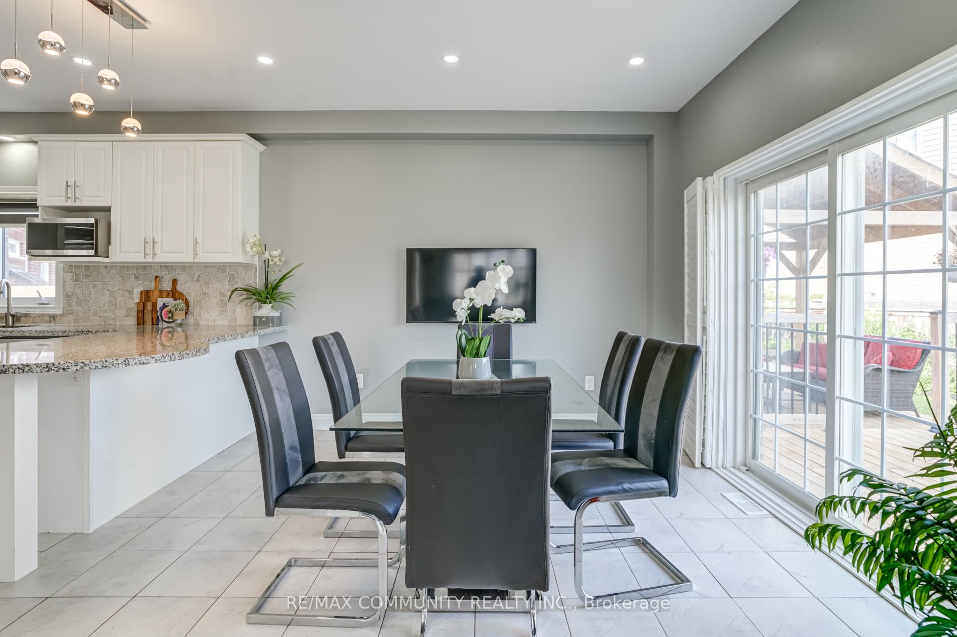 Photo 5 of 100 Leney Street, Ajax, South East — HOMEH