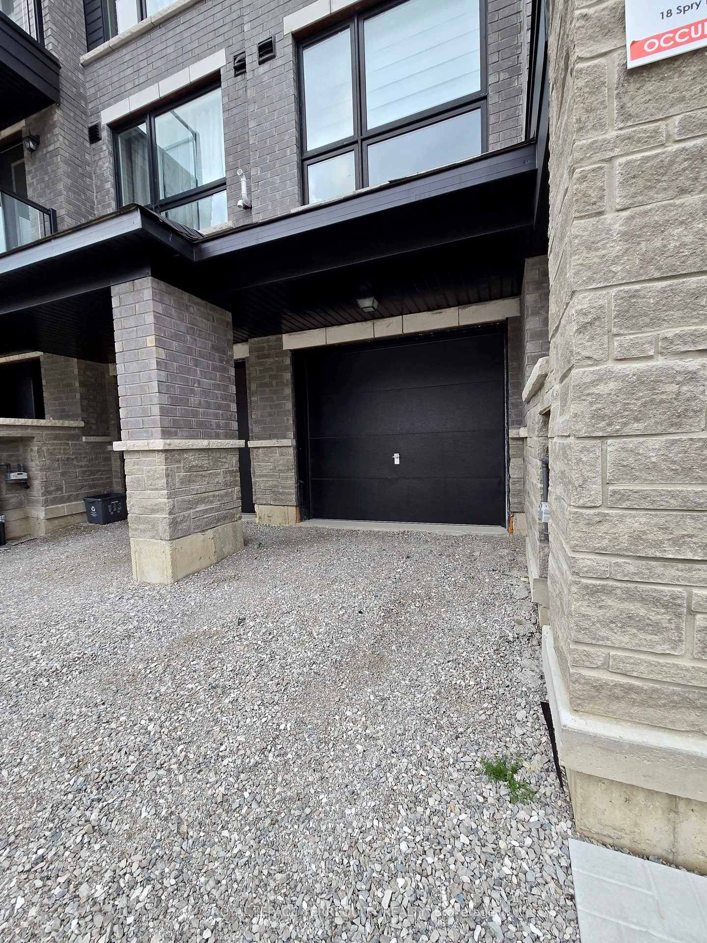 Photo 38 of 18 Spry Lane, Barrie, Innis-Shore — HOMEH
