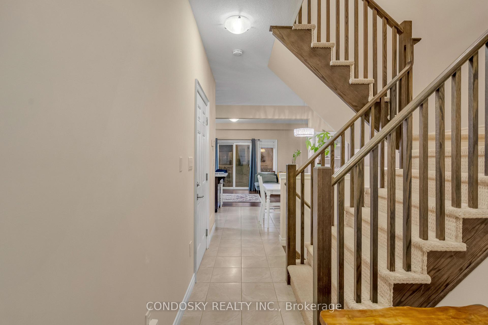 Photo 3 of 67 Sexton Crescent, Hamilton, Ancaster — HOMEH