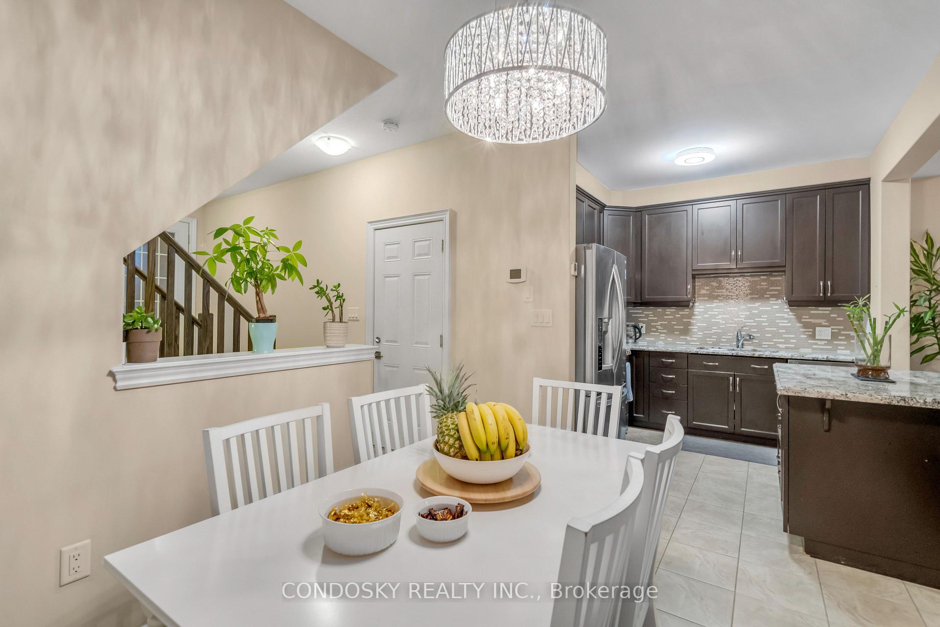 Photo 6 of 67 Sexton Crescent, Hamilton, Ancaster — HOMEH