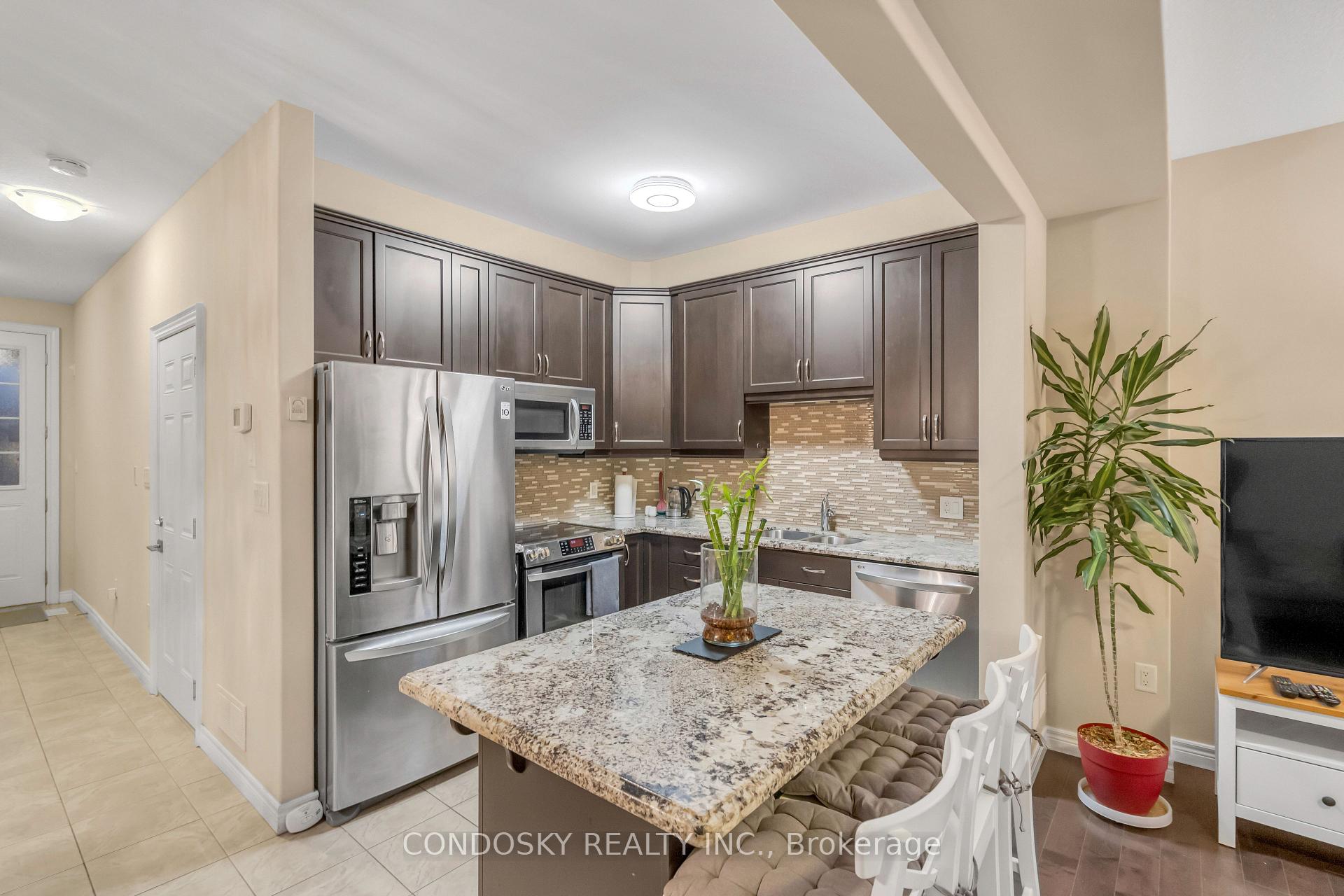 Photo 7 of 67 Sexton Crescent, Hamilton, Ancaster — HOMEH