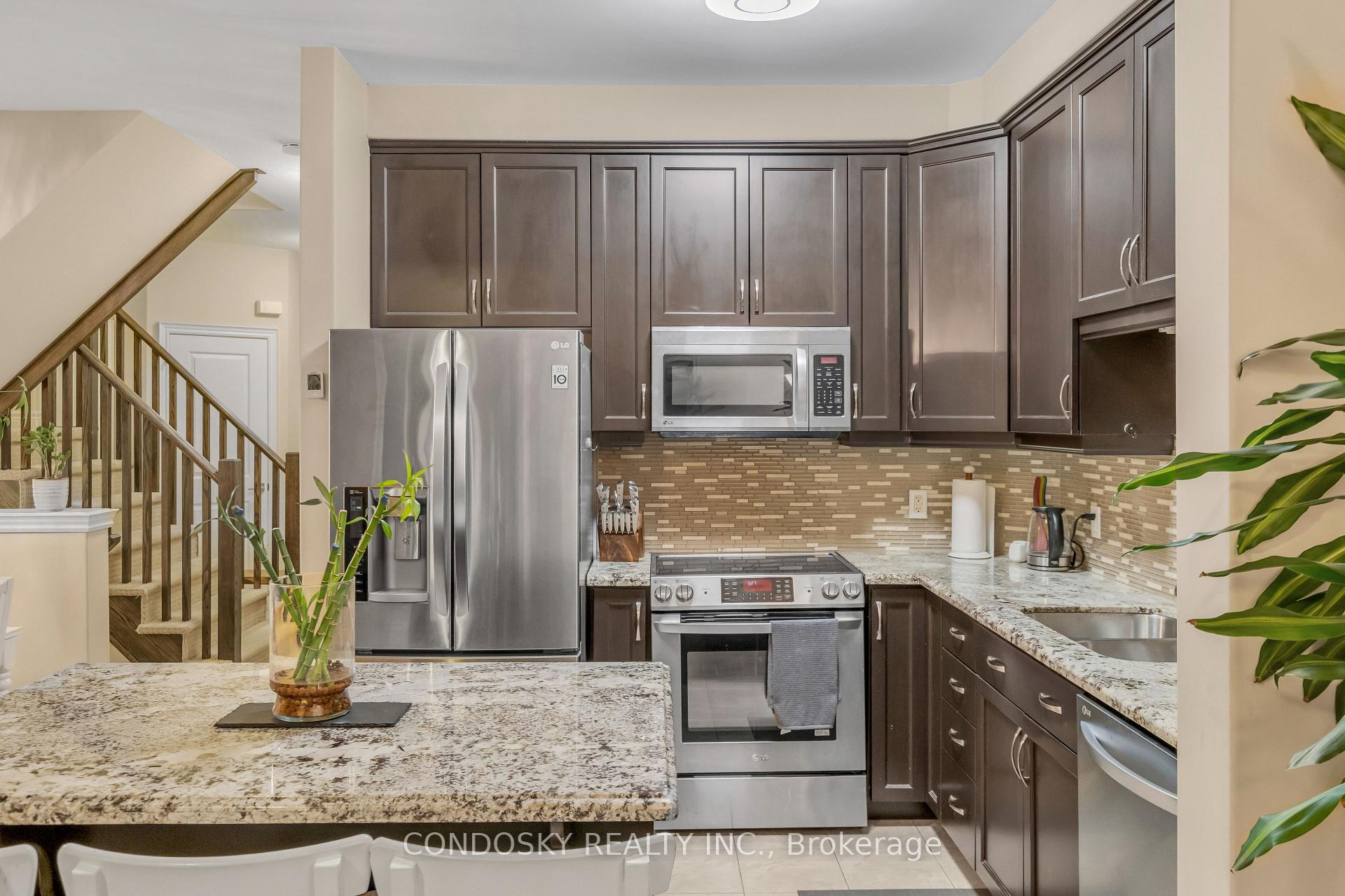 Photo 36 of 67 Sexton Crescent, Hamilton, Ancaster — HOMEH