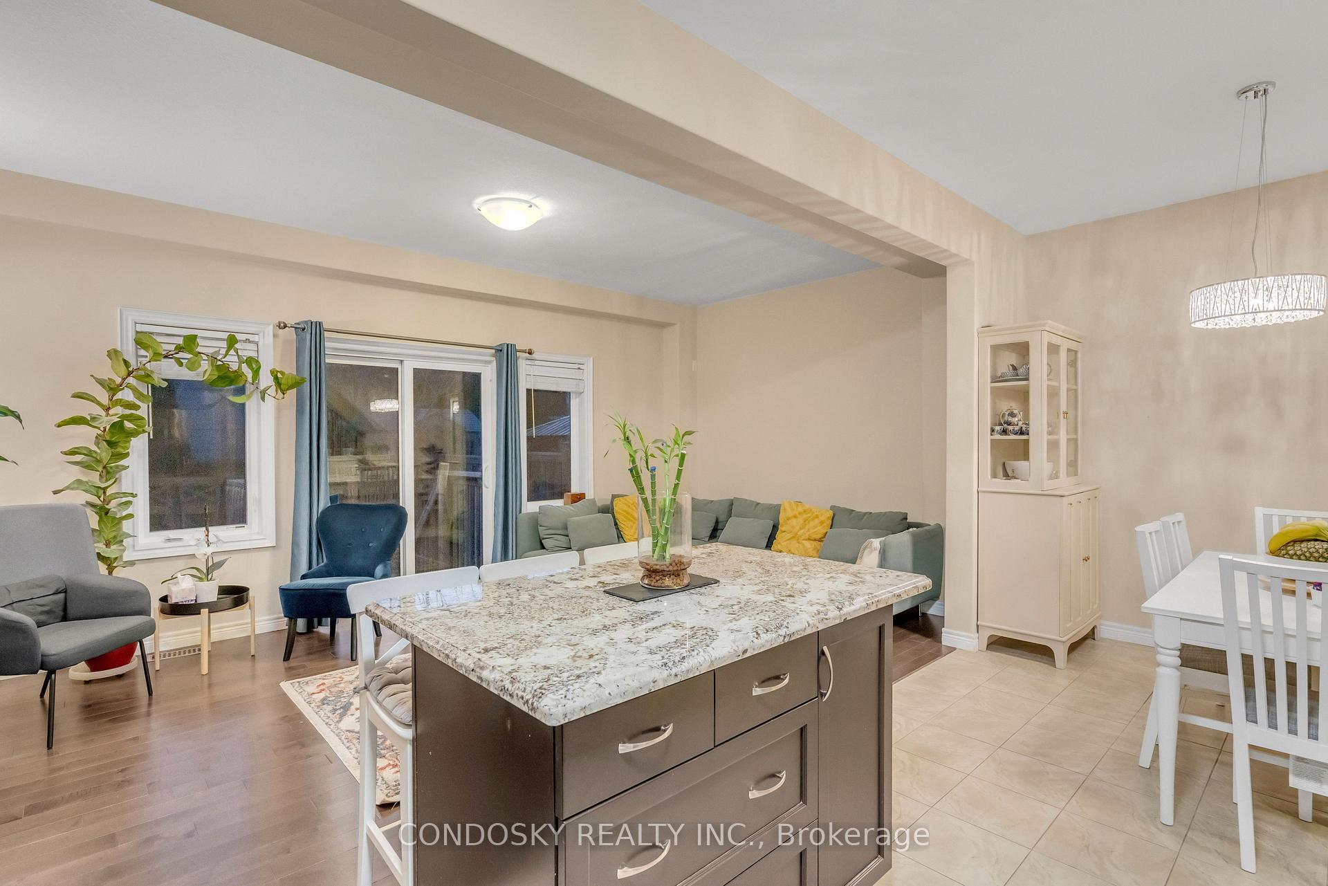 Photo 15 of 67 Sexton Crescent, Hamilton, Ancaster — HOMEH