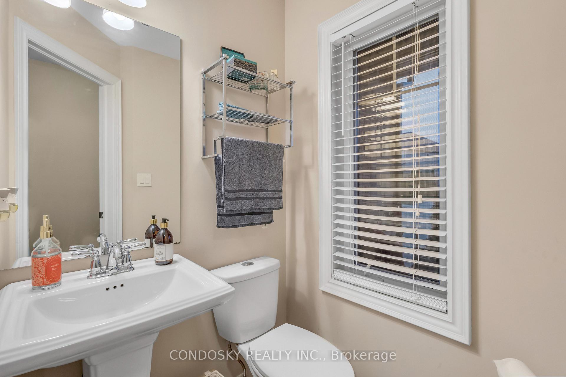 Photo 12 of 67 Sexton Crescent, Hamilton, Ancaster — HOMEH