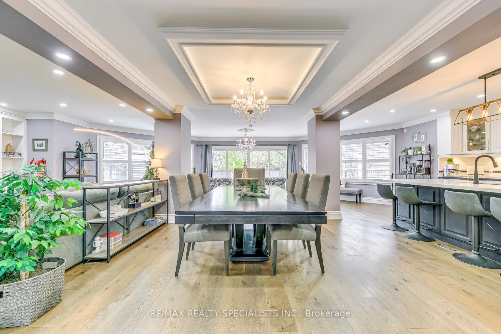 Photo 8 of 25 Inder Heights Drive, Brampton, Snelgrove — HOMEH