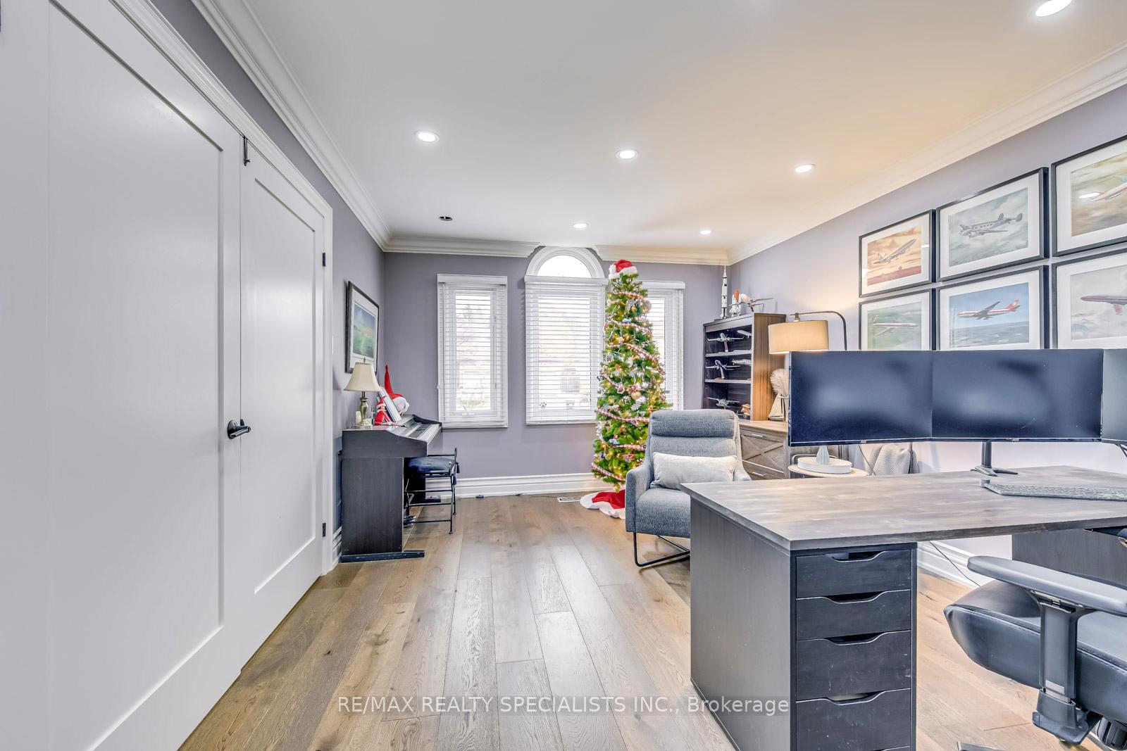Photo 12 of 25 Inder Heights Drive, Brampton, Snelgrove — HOMEH