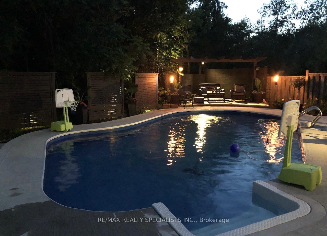 Photo 21 of 25 Inder Heights Drive, Brampton, Snelgrove — HOMEH