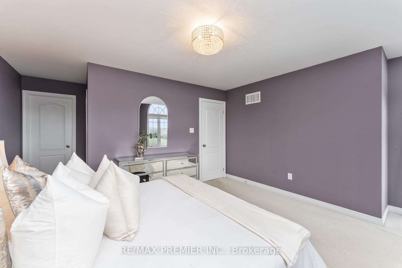 Photo 20 of 175 Trudeau Drive, Vaughan, Vellore Village — HOMEH