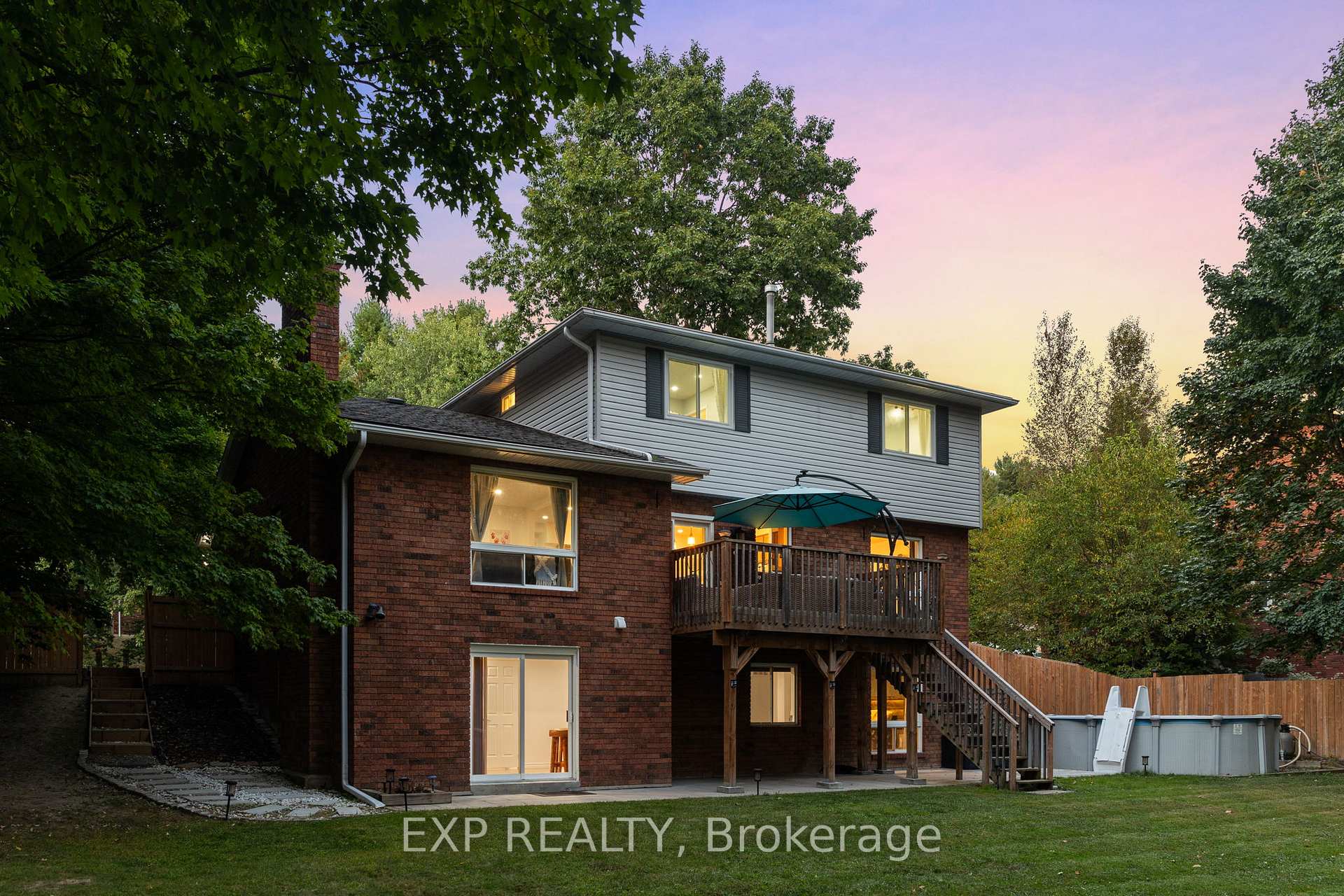 Photo 1 of 35 Pooles Road, Springwater, Midhurst — HOMEH