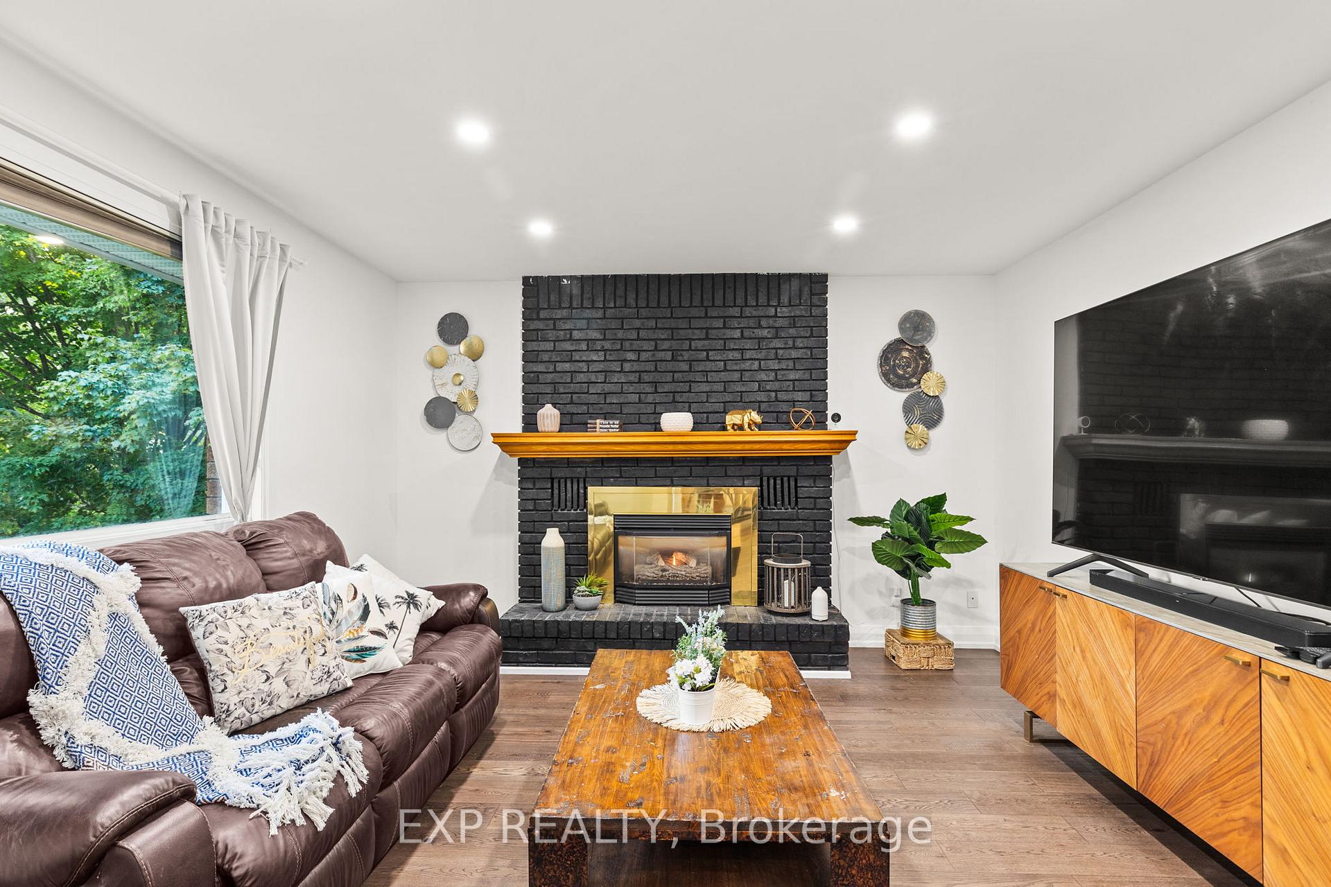 Photo 18 of 35 Pooles Road, Springwater, Midhurst — HOMEH