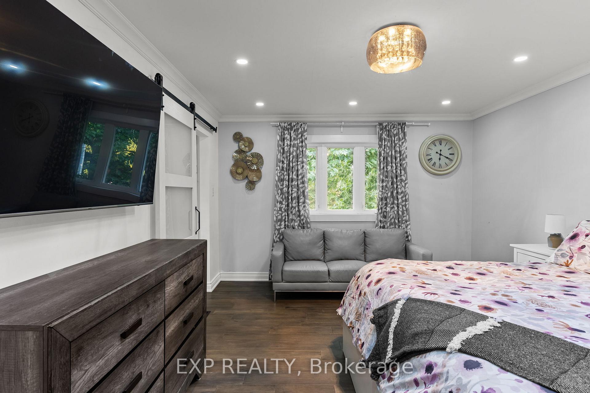 Photo 13 of 35 Pooles Road, Springwater, Midhurst — HOMEH