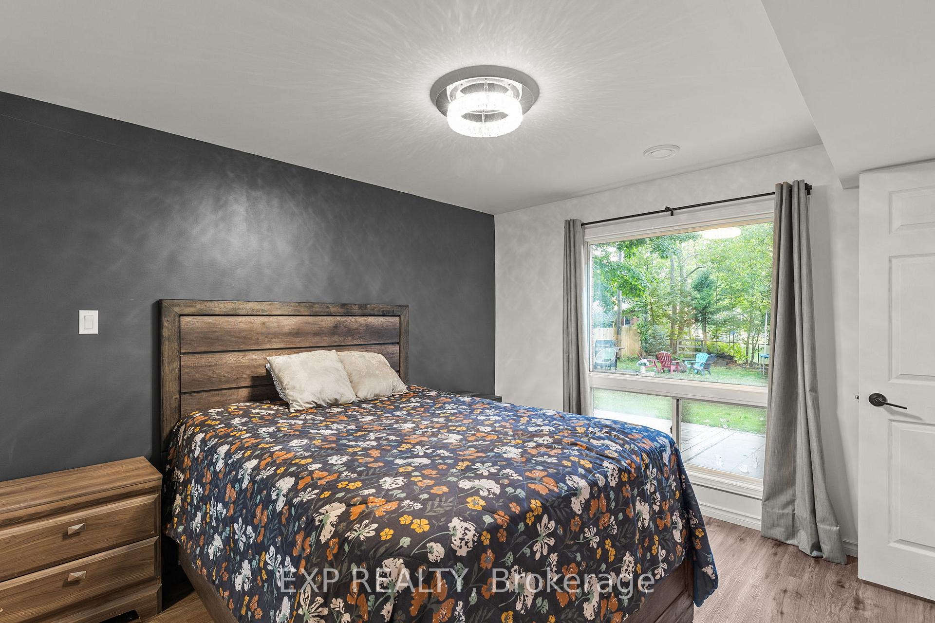 Photo 29 of 35 Pooles Road, Springwater, Midhurst — HOMEH