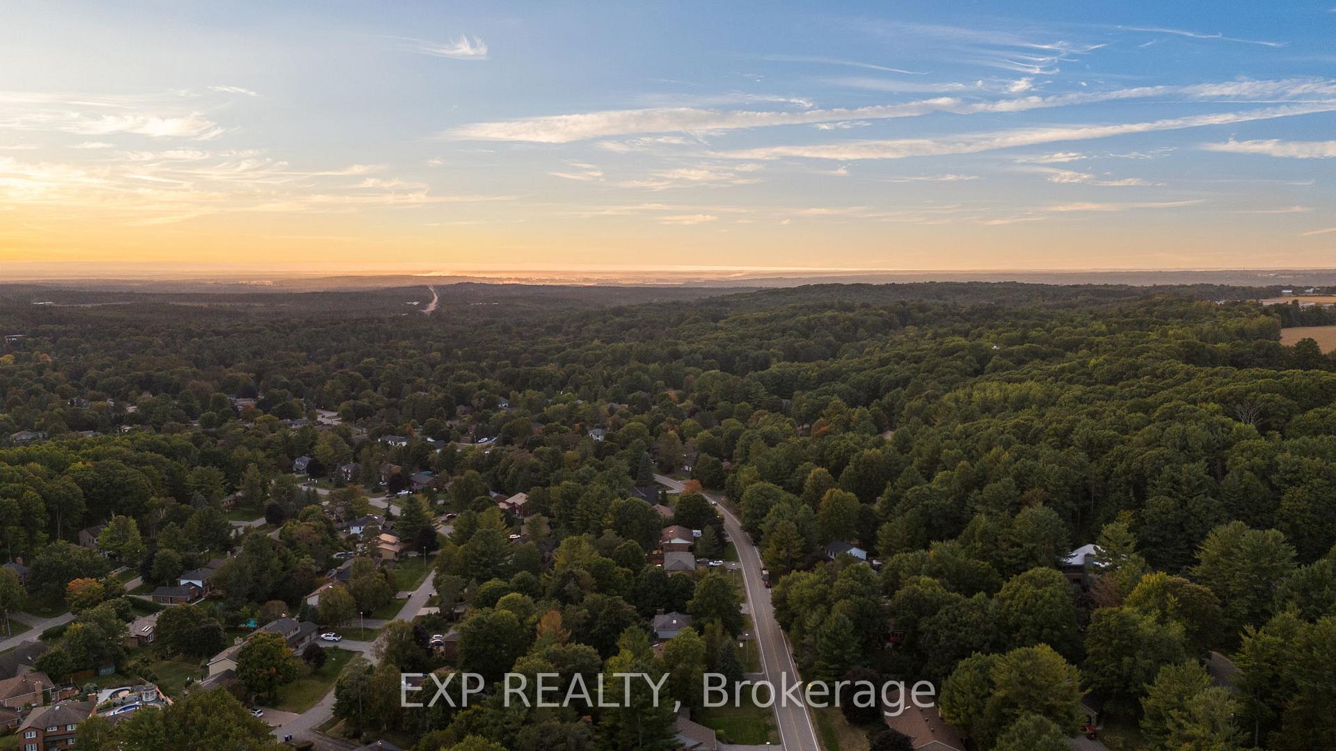 Photo 31 of 35 Pooles Road, Springwater, Midhurst — HOMEH
