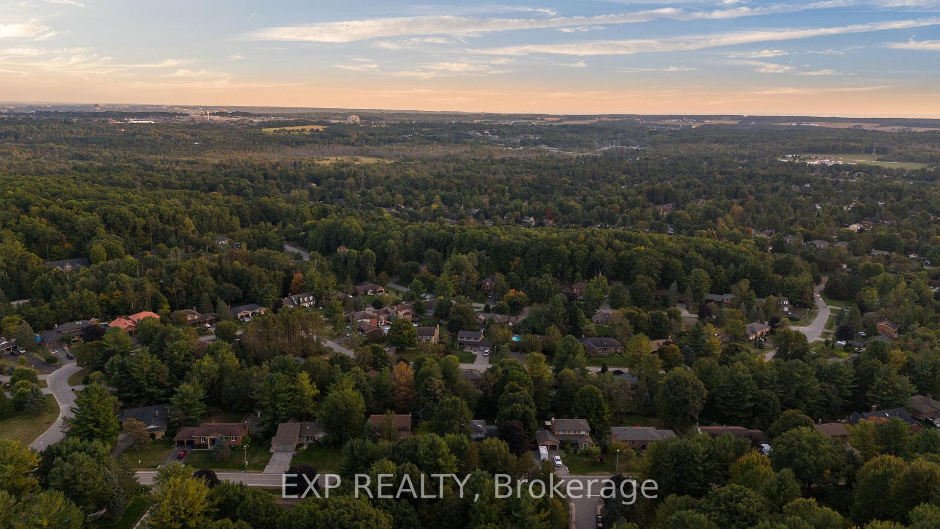 Photo 32 of 35 Pooles Road, Springwater, Midhurst — HOMEH
