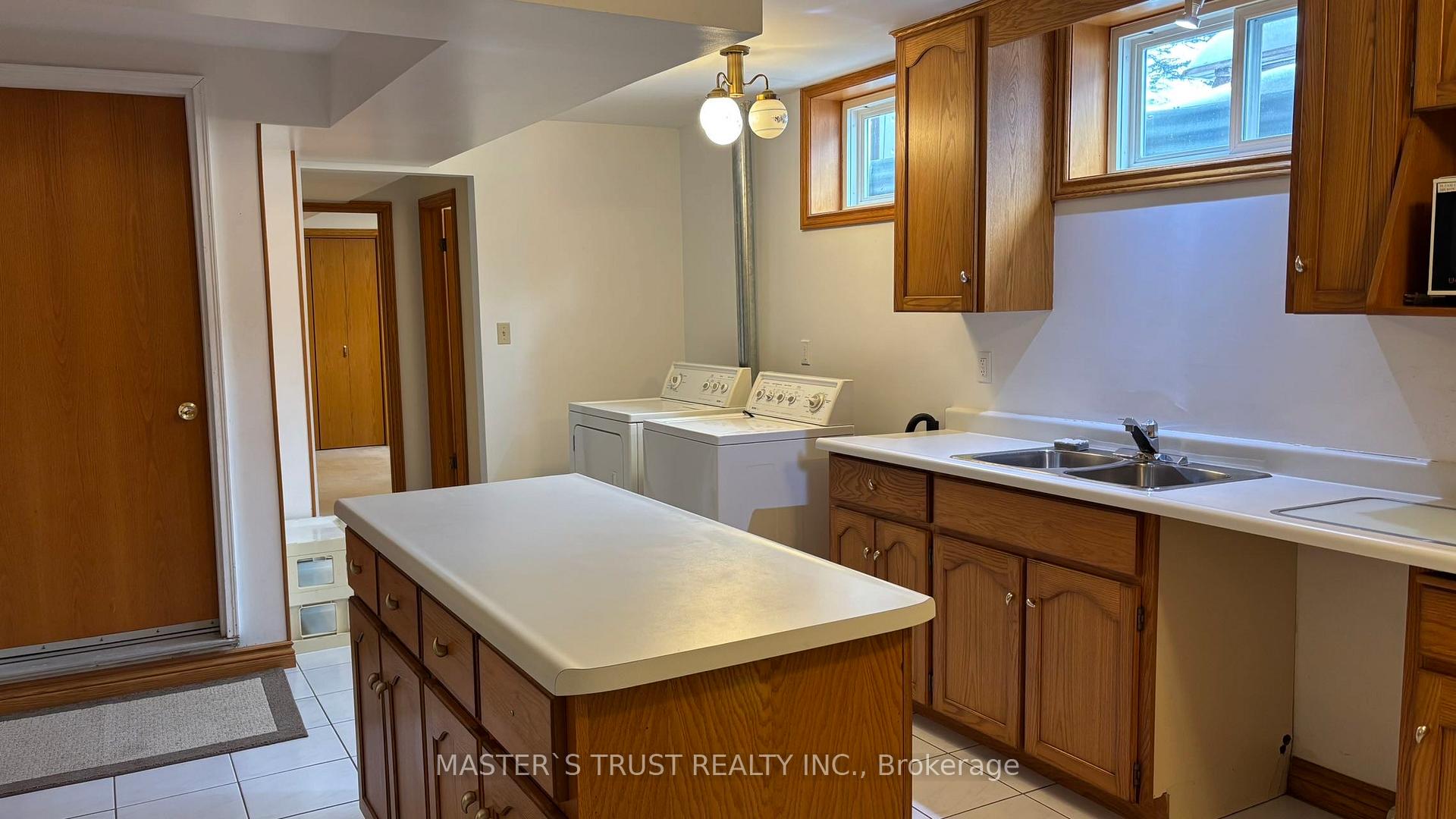 Photo 3 of 55 Monticello Crescent, Guelph, Kortright East — HOMEH