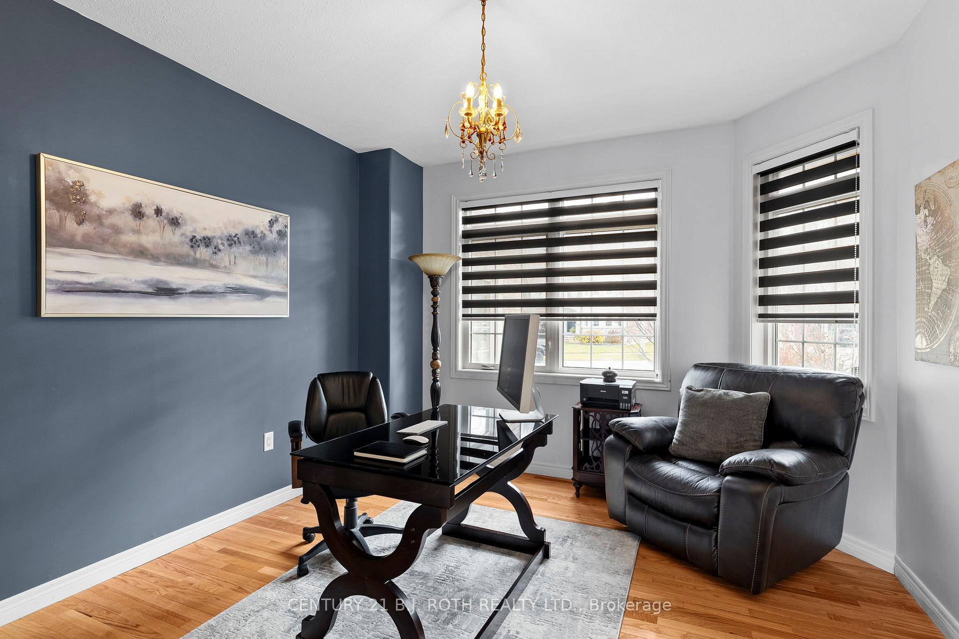 Photo 5 of 36 Stapleton Place, Barrie, Ardagh — HOMEH