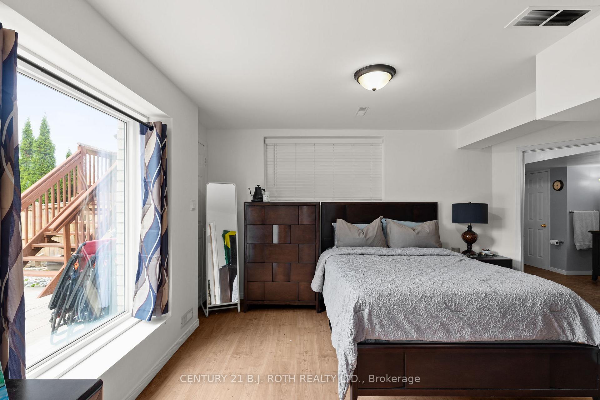 Photo 24 of 36 Stapleton Place, Barrie, Ardagh — HOMEH