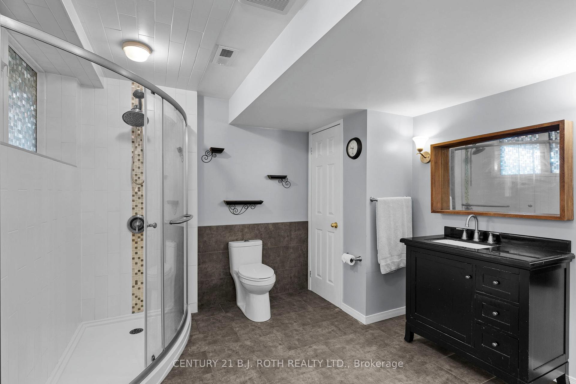 Photo 30 of 36 Stapleton Place, Barrie, Ardagh — HOMEH